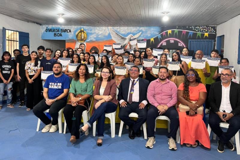 Espaço reformado leva educação e oportunidades à Vila da Barca, em Belém