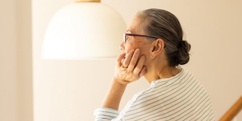Saúde mental na terceira idade exige atenção e quebra de tabus, alerta especialista