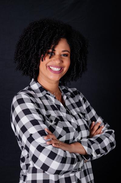 Dany Black se apresenta às sextas-feiras no Coffee Lovers