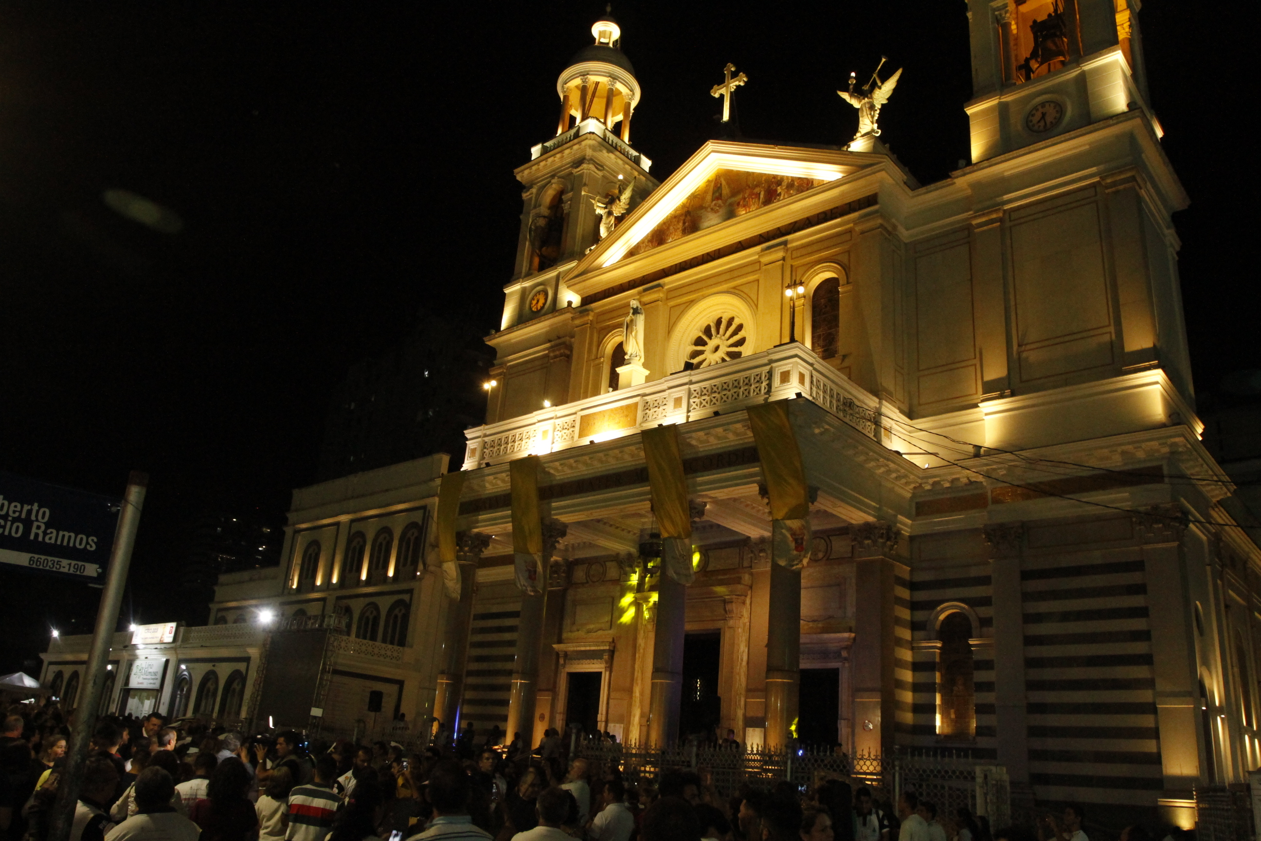 Abertura oficial do Círio 2018 é marcada por missa e entrega da reforma da Praça Santuário