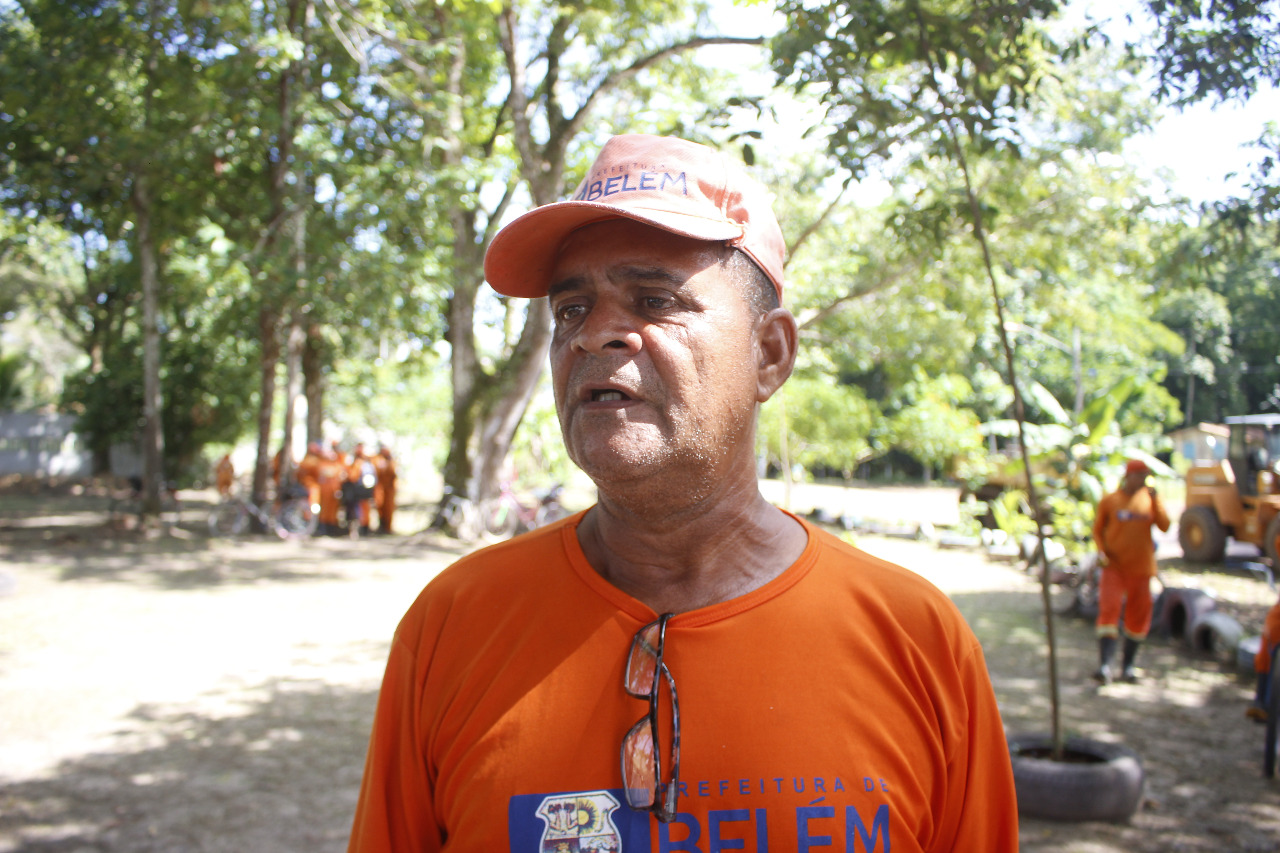 Prefeitura intensifica serviços de limpeza no distrito de Outeiro