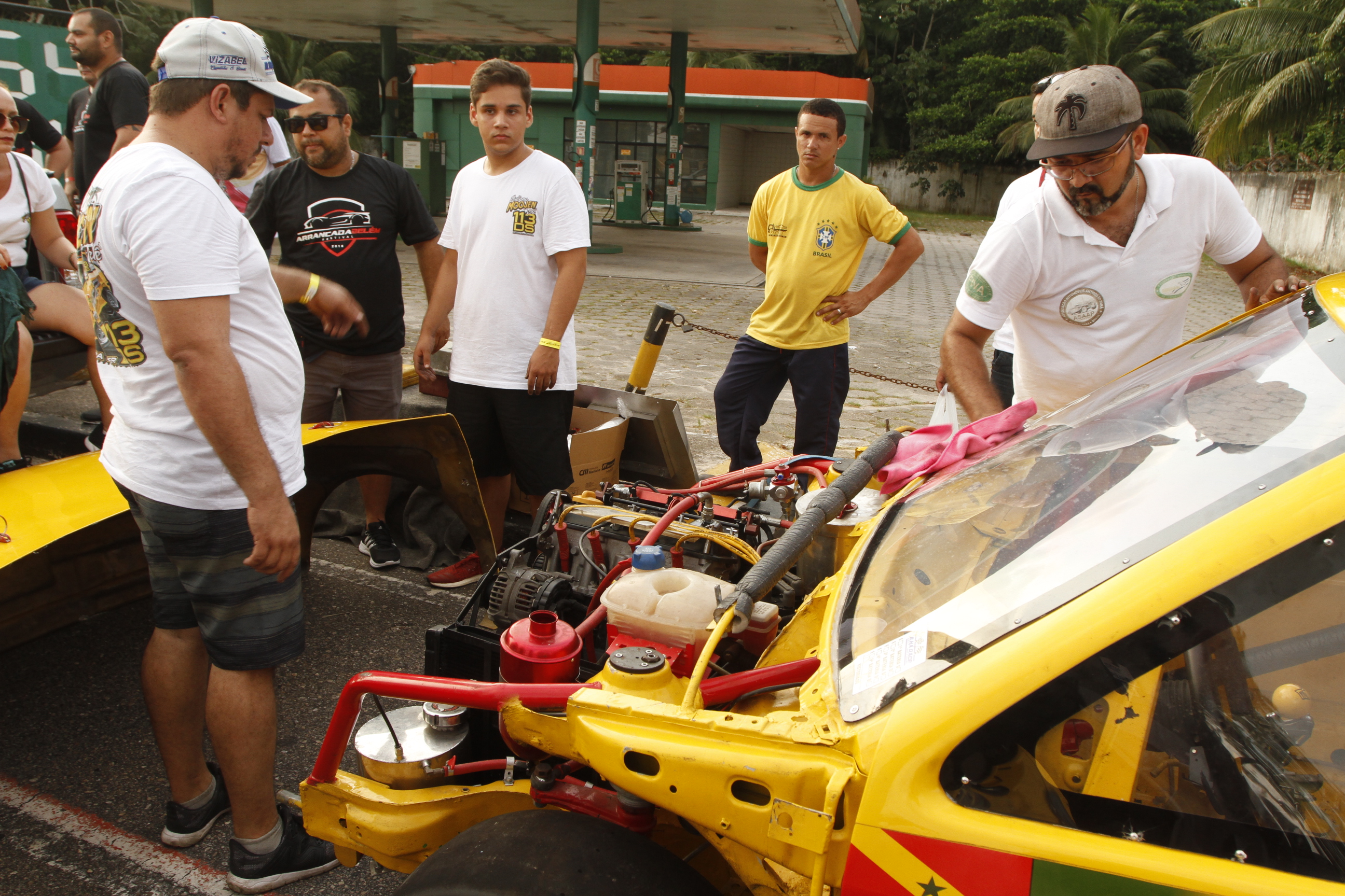 Festival de automobilismo reúne mais de 70 competidores 