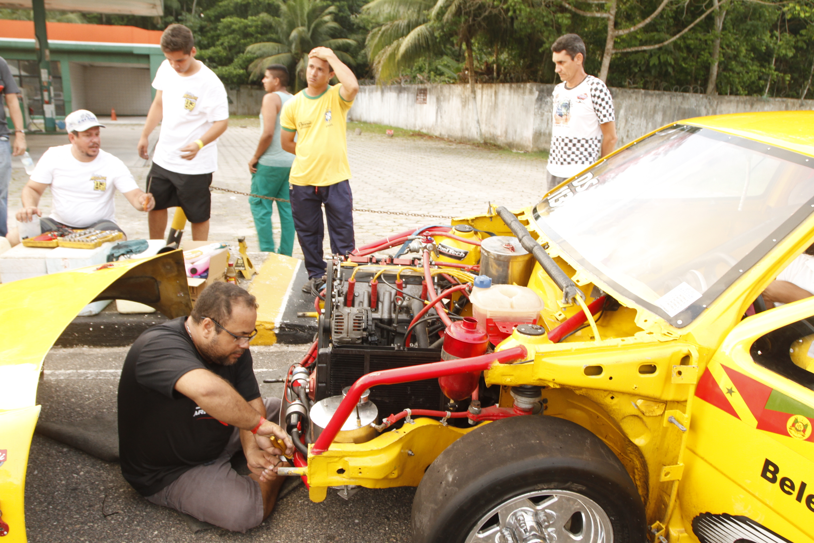 Festival de automobilismo reúne mais de 70 competidores 