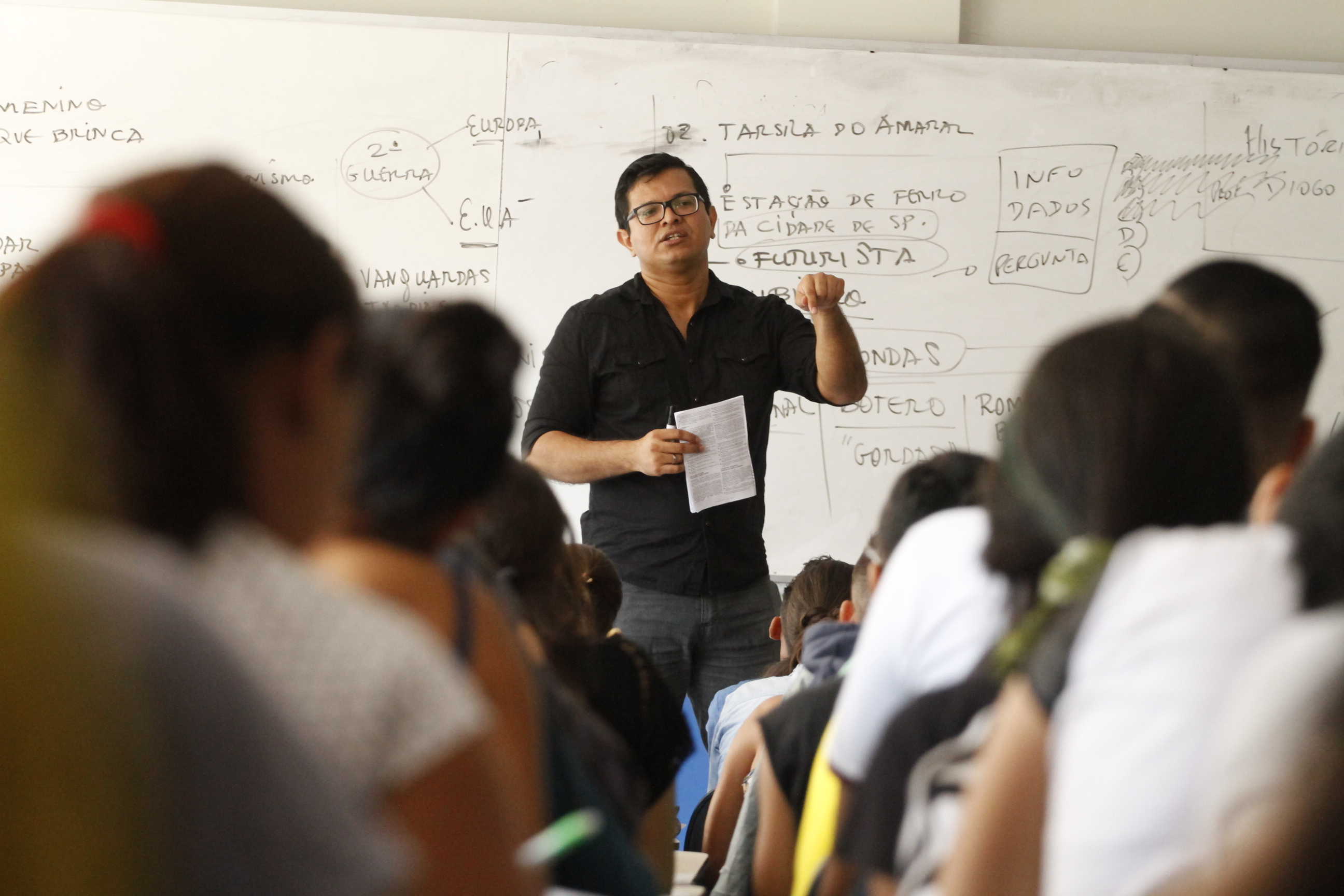 Inscrições dos 1.200 aprovados no Cursinho Municipal começam nesta terça, 12