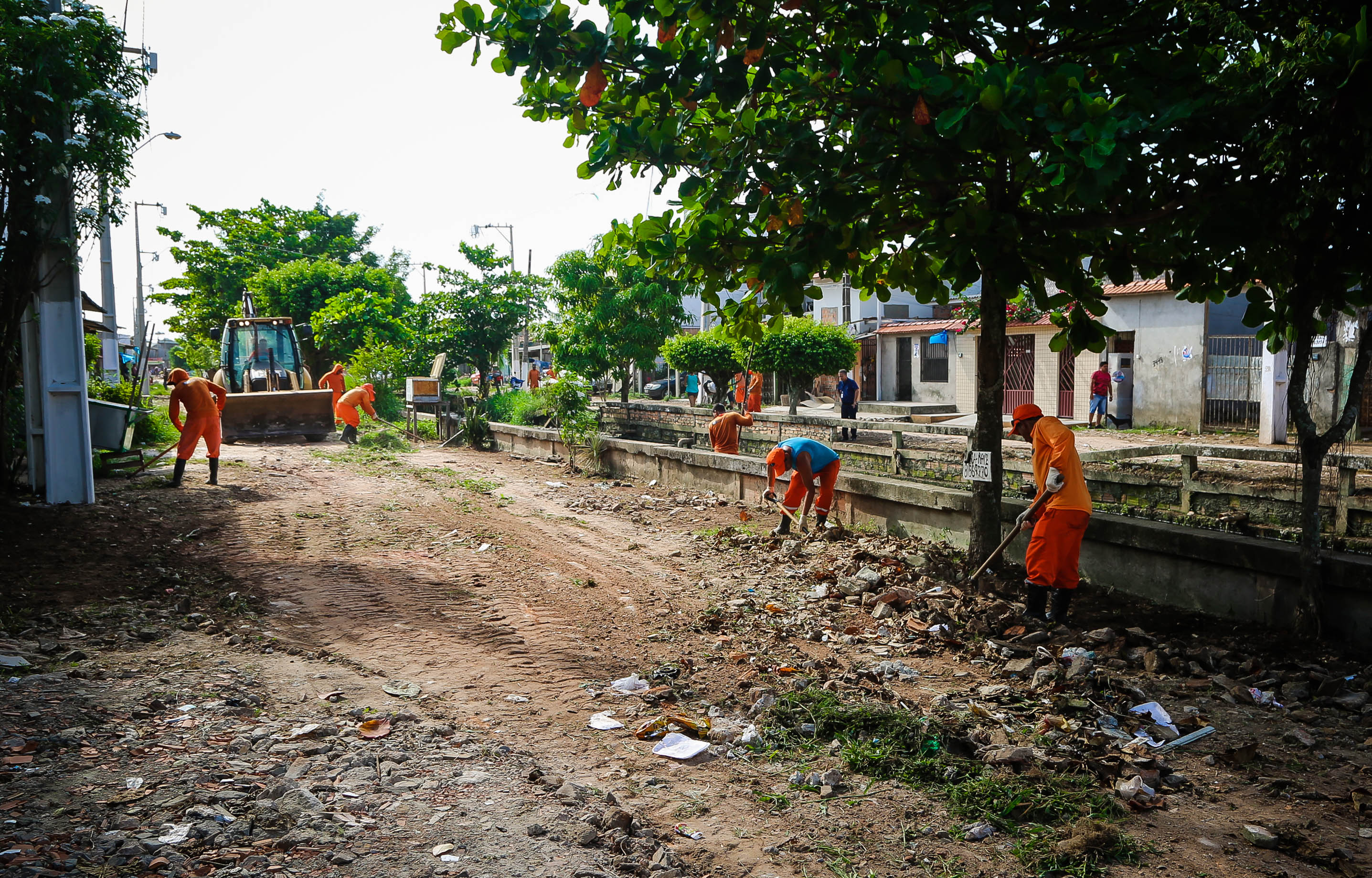 Bairro do Marco recebe obras para melhorar escoamento da água da chuva