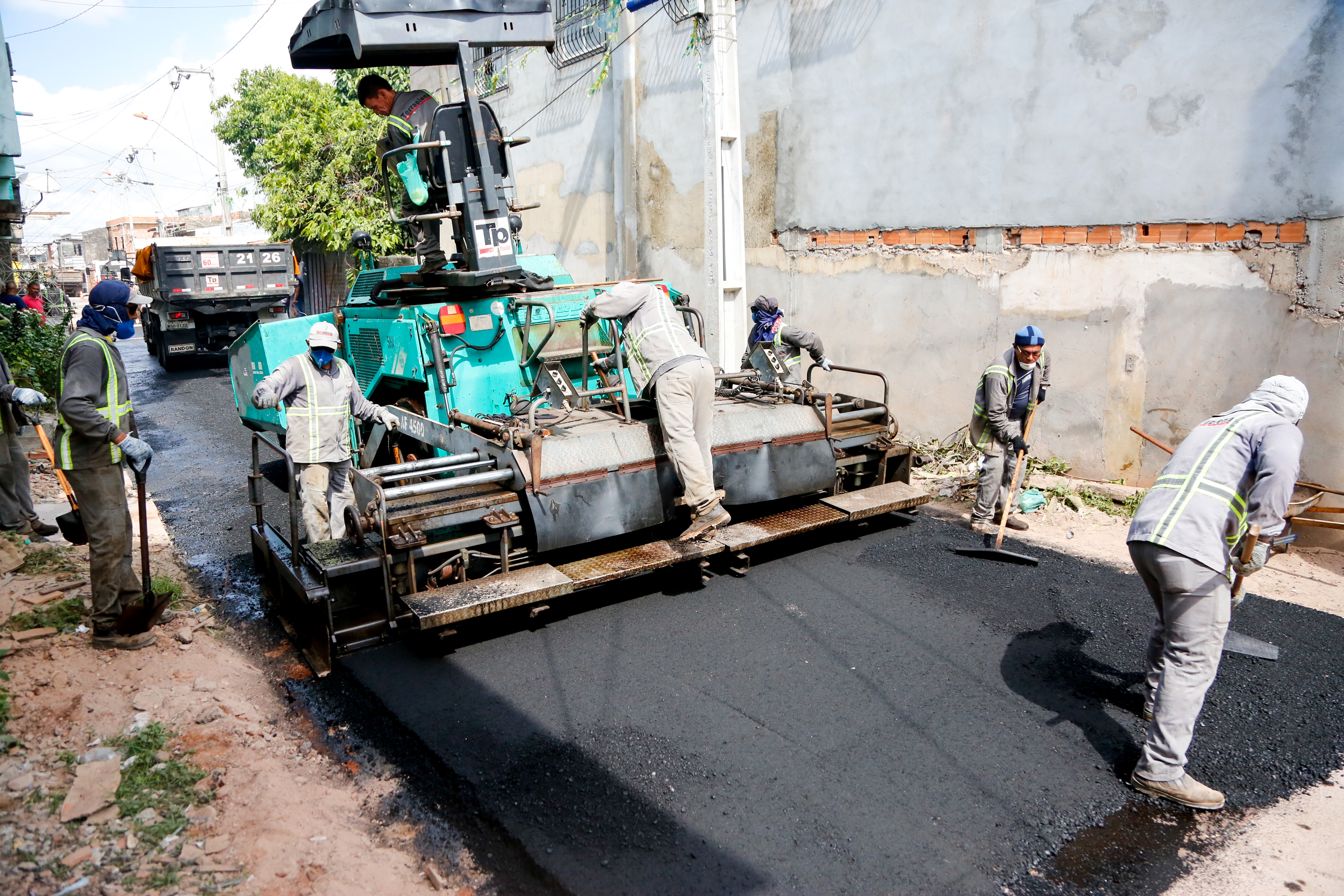 Obras de recapeamento asfáltico beneficiam moradores do Guamá