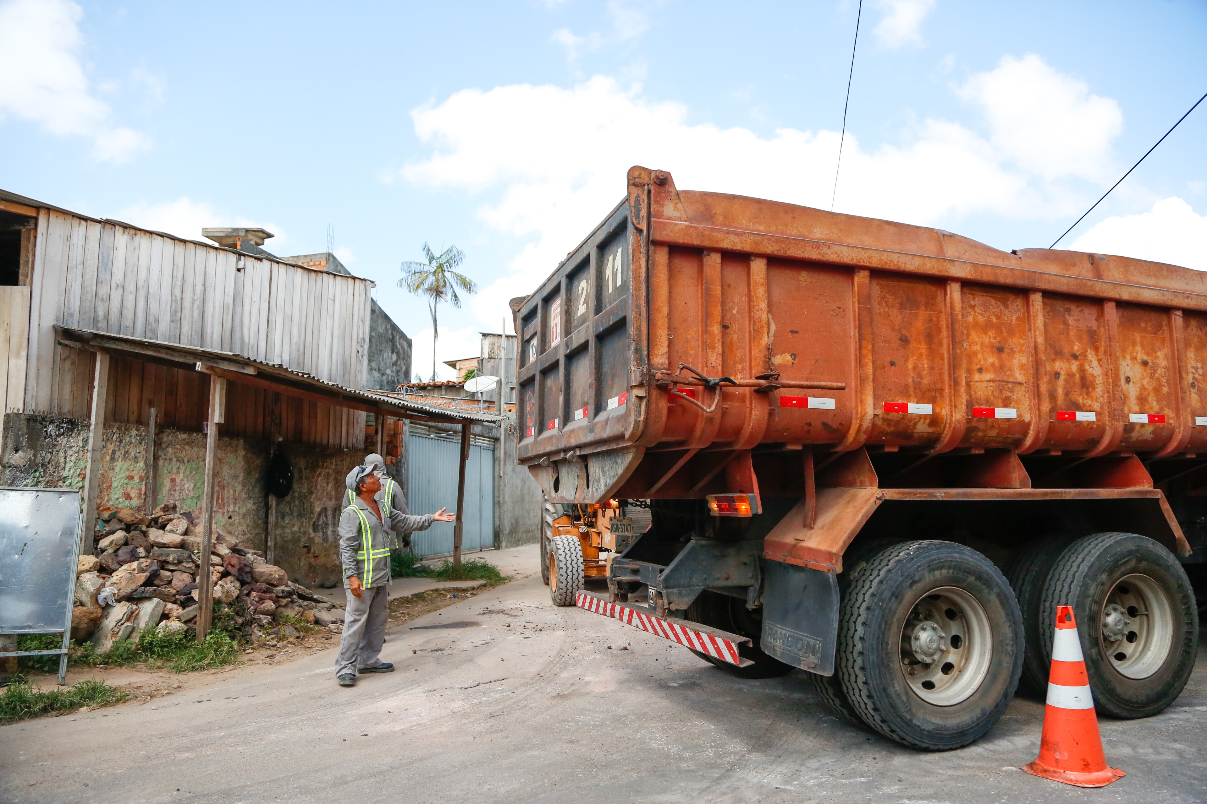 Obras de recapeamento asfáltico beneficiam moradores do Guamá