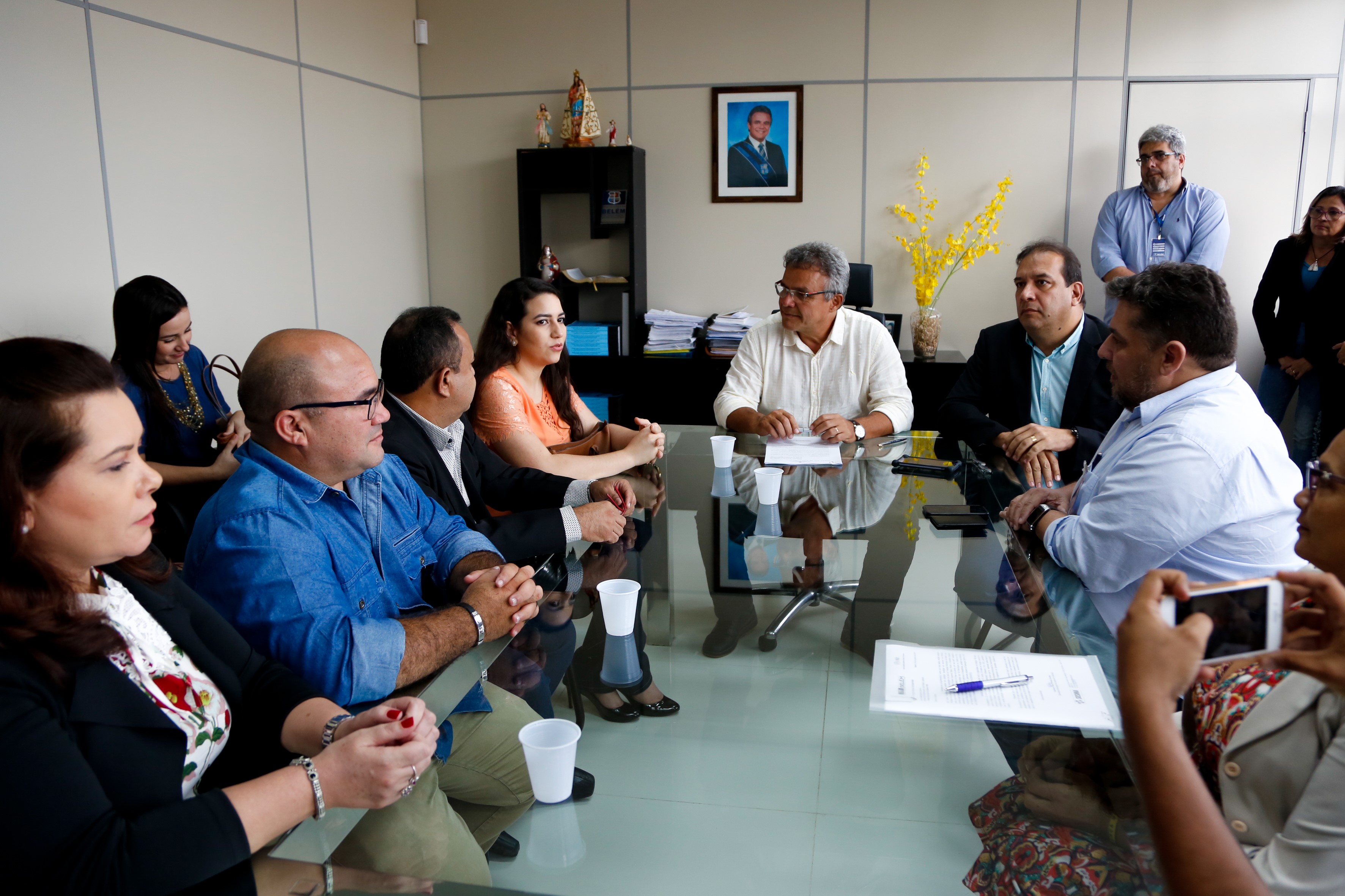 Prefeitura regulamenta horário de trabalho de profissionais da enfermagem 