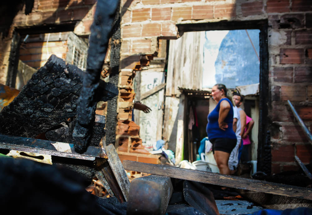 Prefeitura de Belém presta assistência às famílias atingidas por incêndio no Jurunas