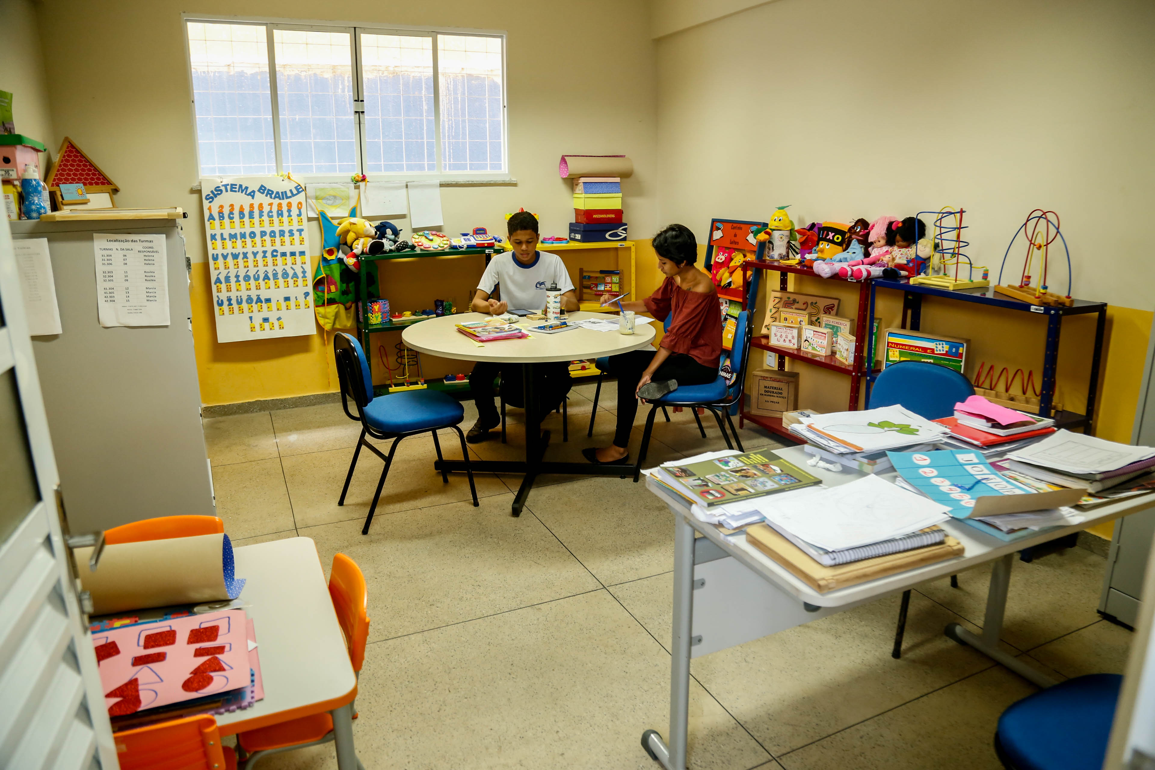 Escolas municipais são adaptadas para alunos com deficiência