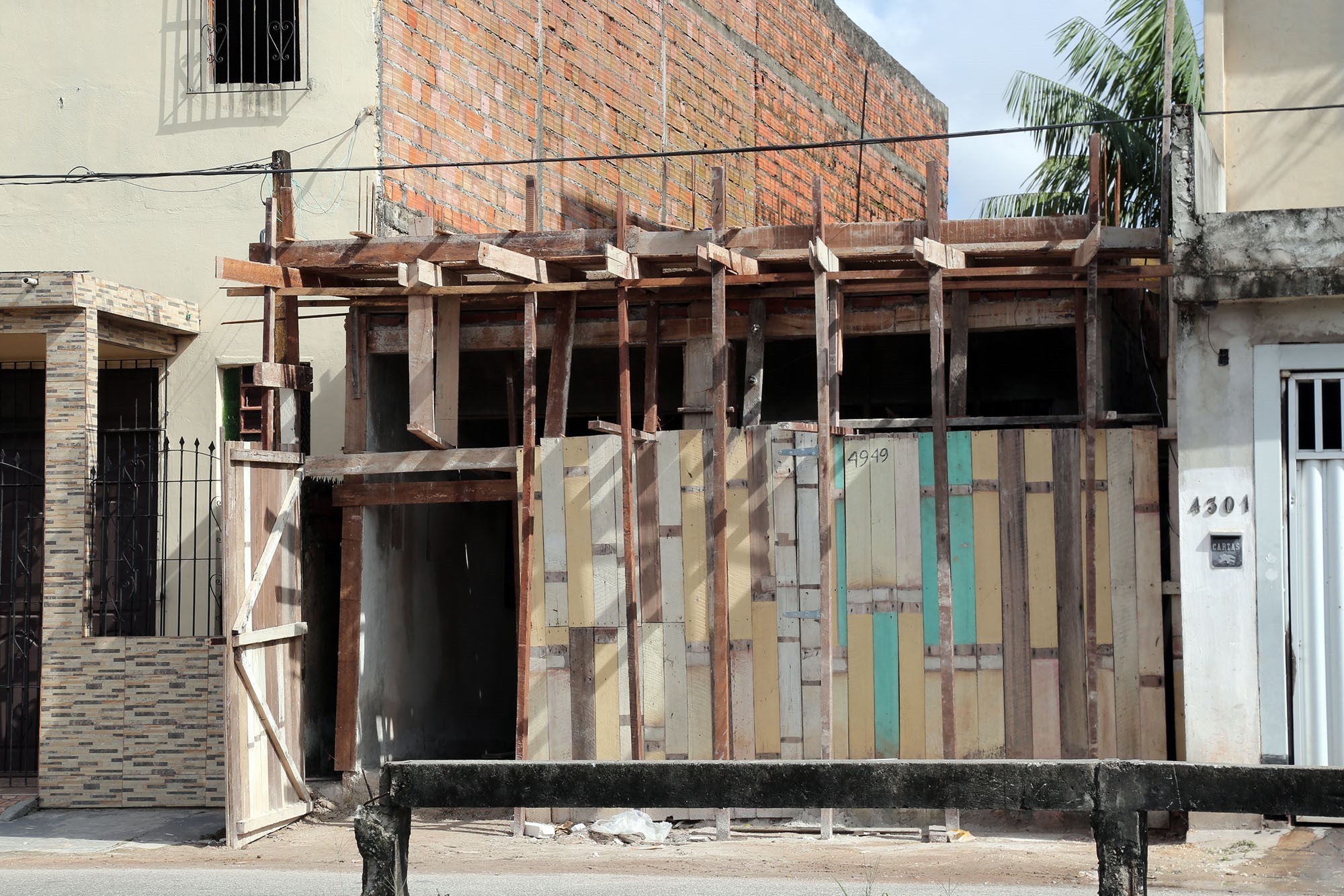 Calçadas construídas em Belém precisam ser adequadas ao Código de Posturas
