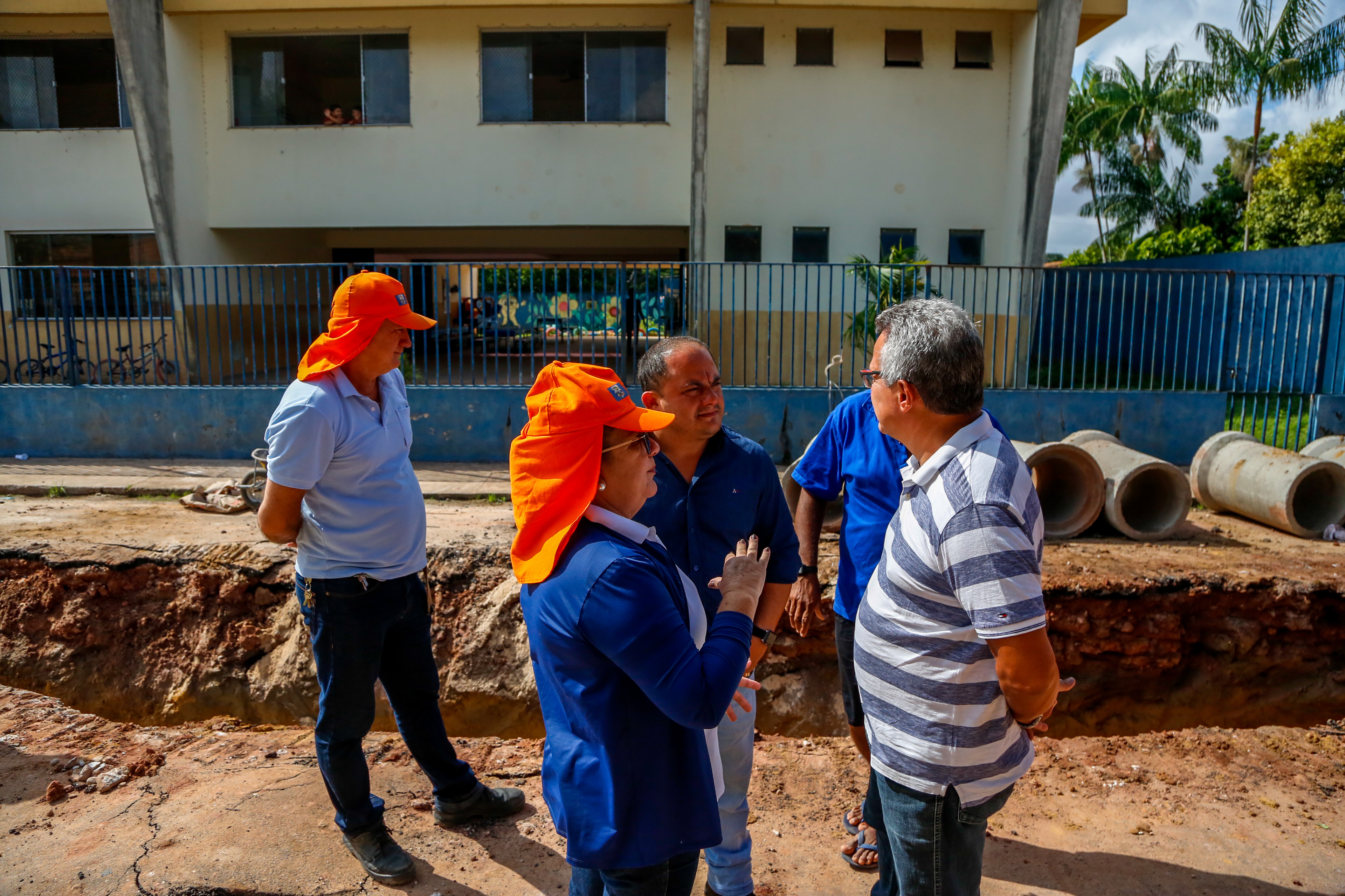Obras de drenagem e pavimentação avançam nos bairros da Pratinha e Bengui
