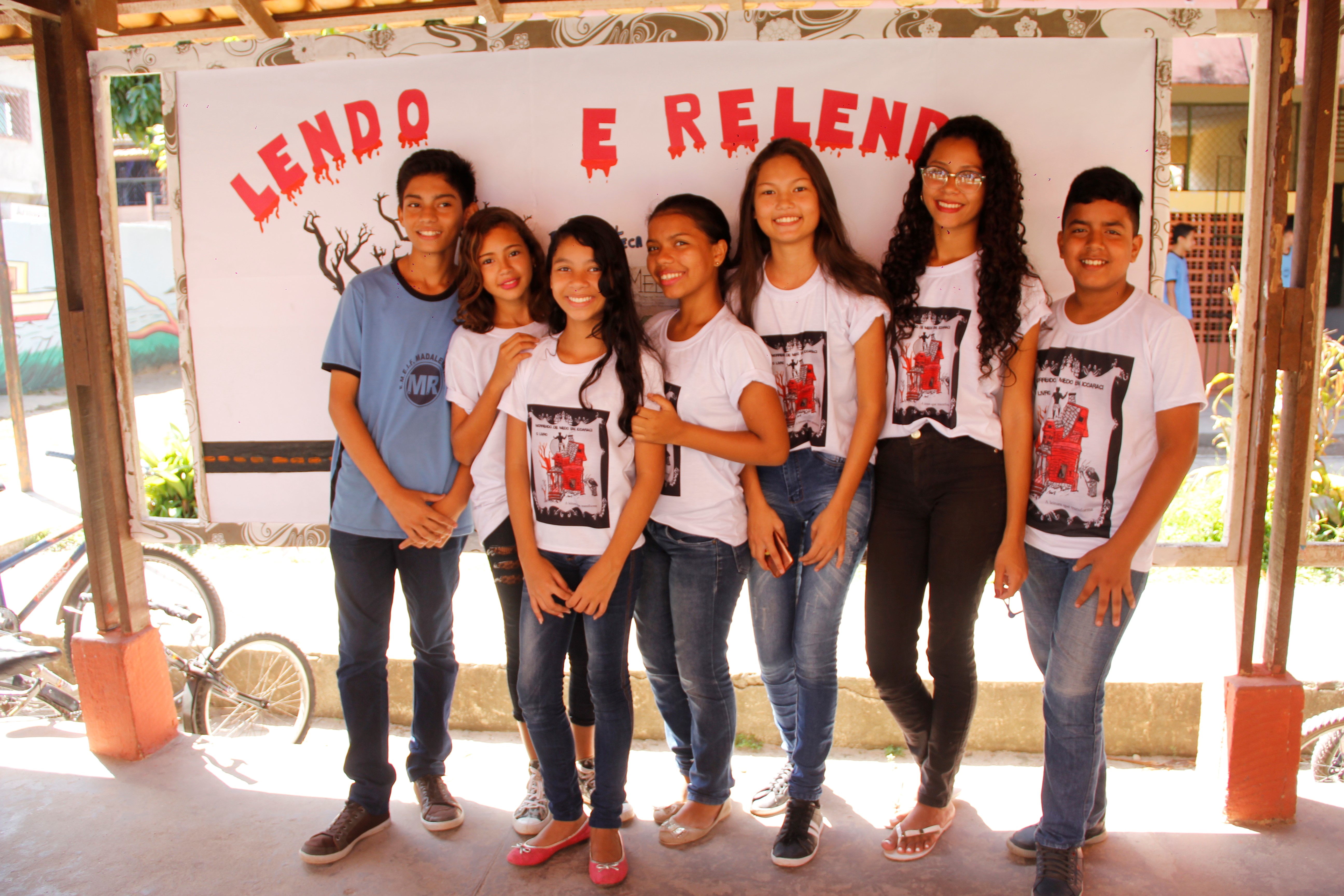Alunos de escola municipal lançam livro sobre as lendas de Icoaraci