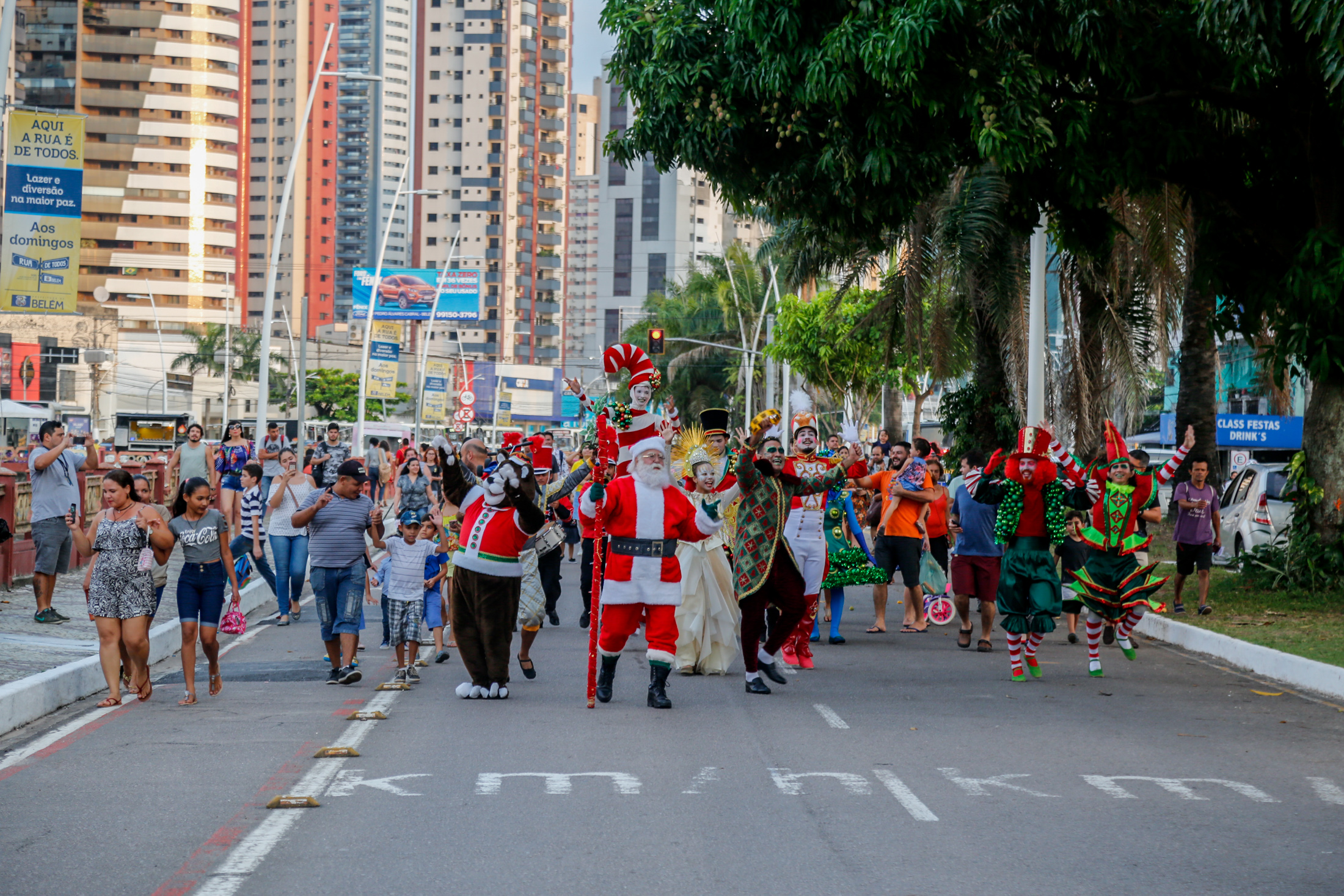 “Rua de Todos” deste domingo recebeu a Parada de Natal