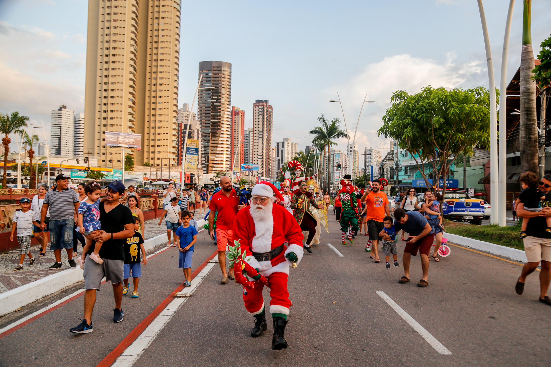 “Rua de Todos” deste domingo recebeu a Parada de Natal