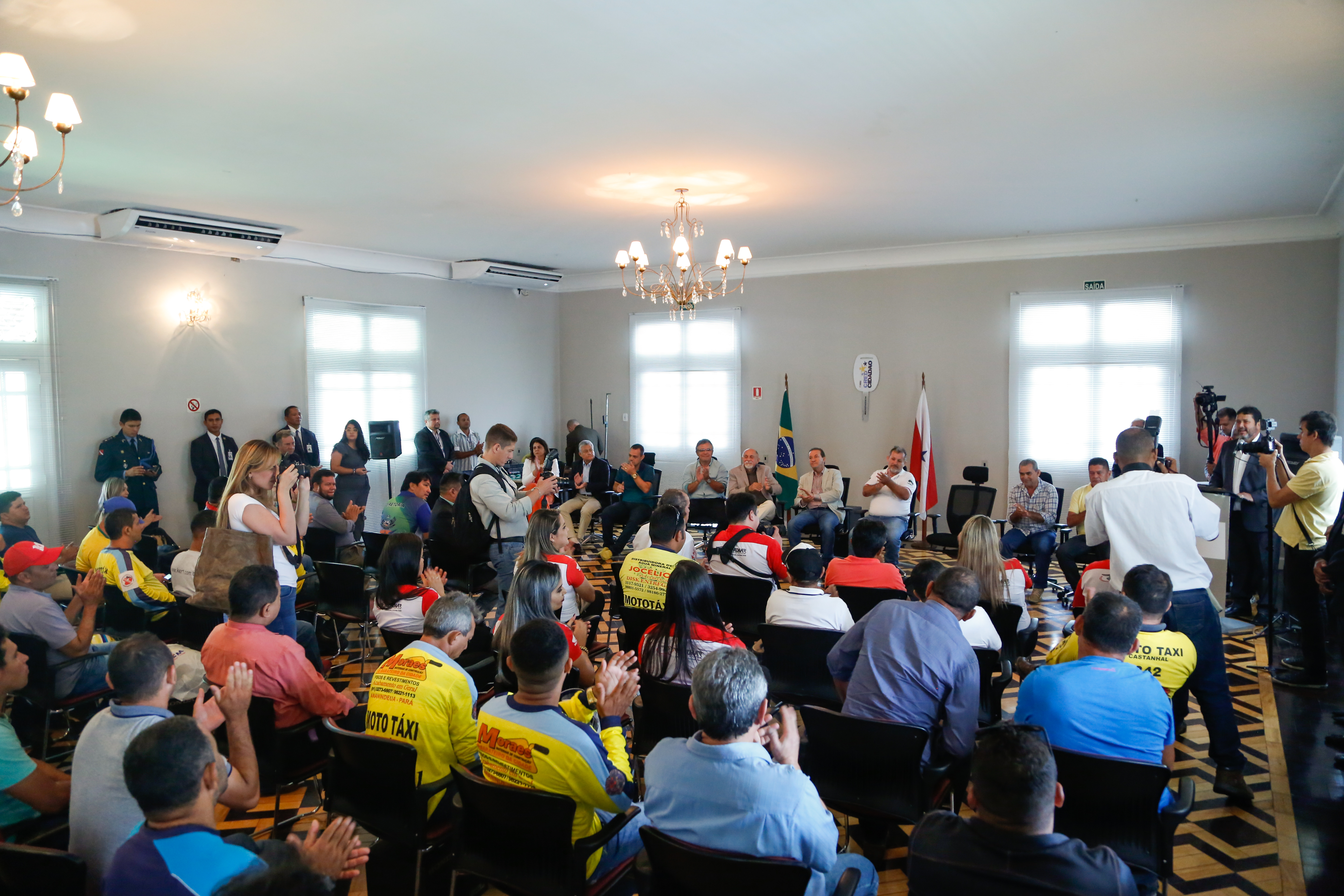 Programa de microcrédito beneficia mototaxistas de Belém