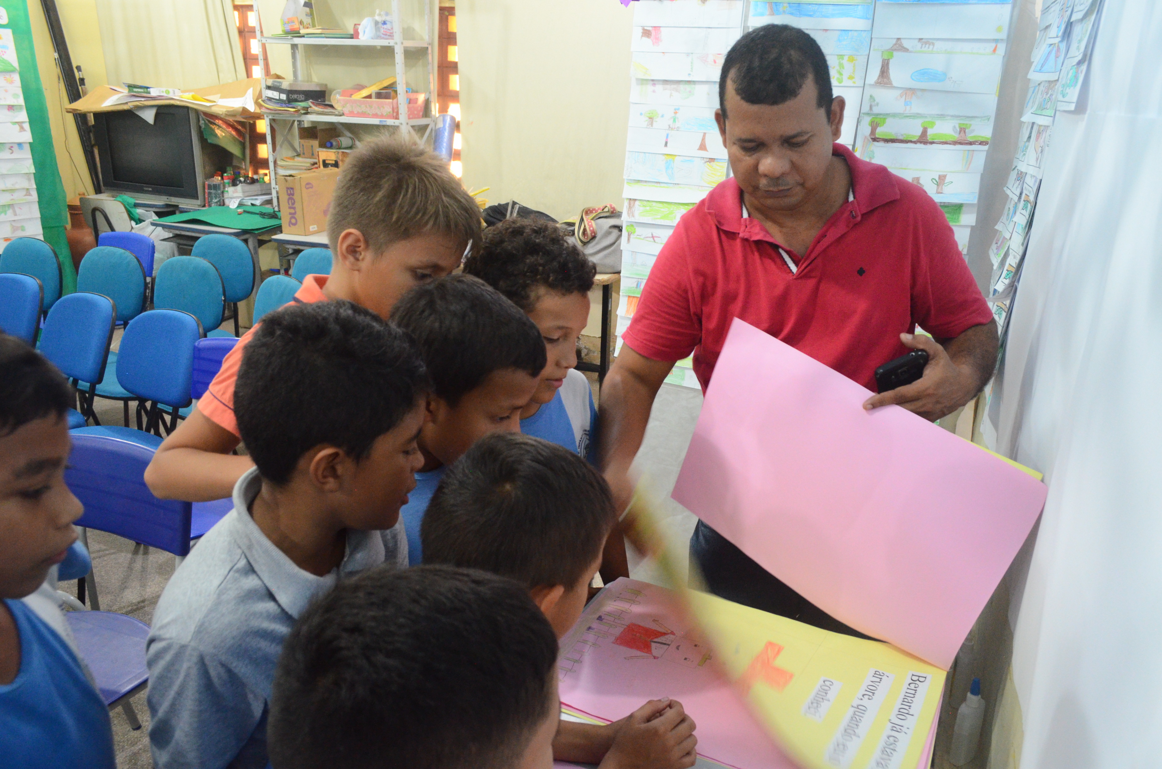 Projeto leva poesia de Manoel de Barros para o cotidiano escolar