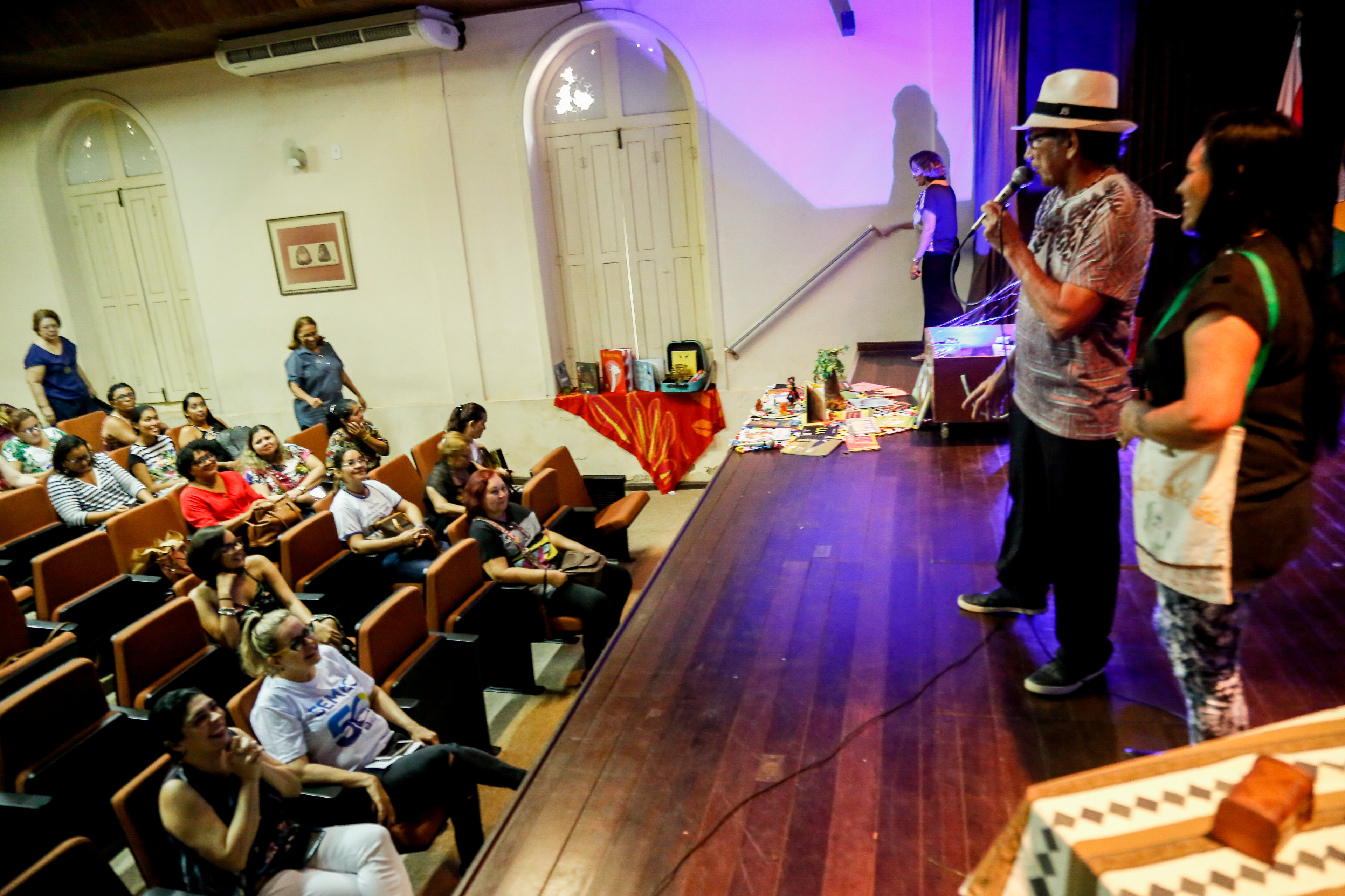 Projeto reúne educadores para troca de experiências