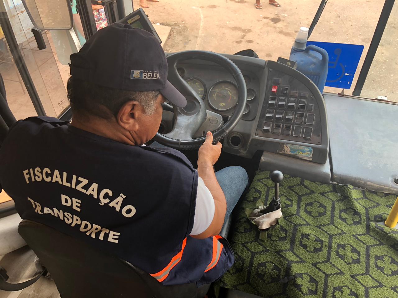 Linhas de ônibus de Outeiro são vistoriadas em operação