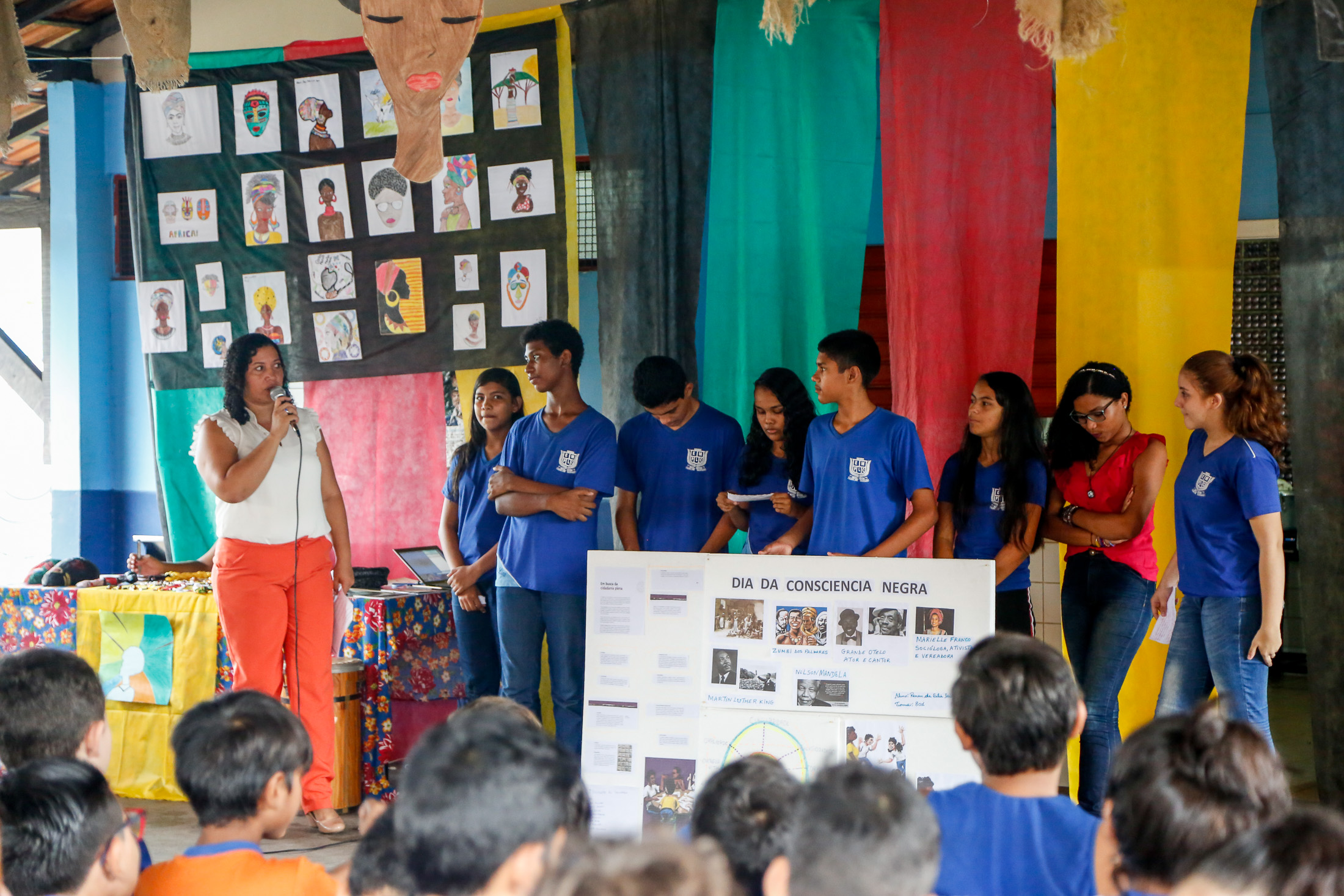 Alunos da escola Palmira Lins de Carvalho celebram o Dia da Consciência Negra 