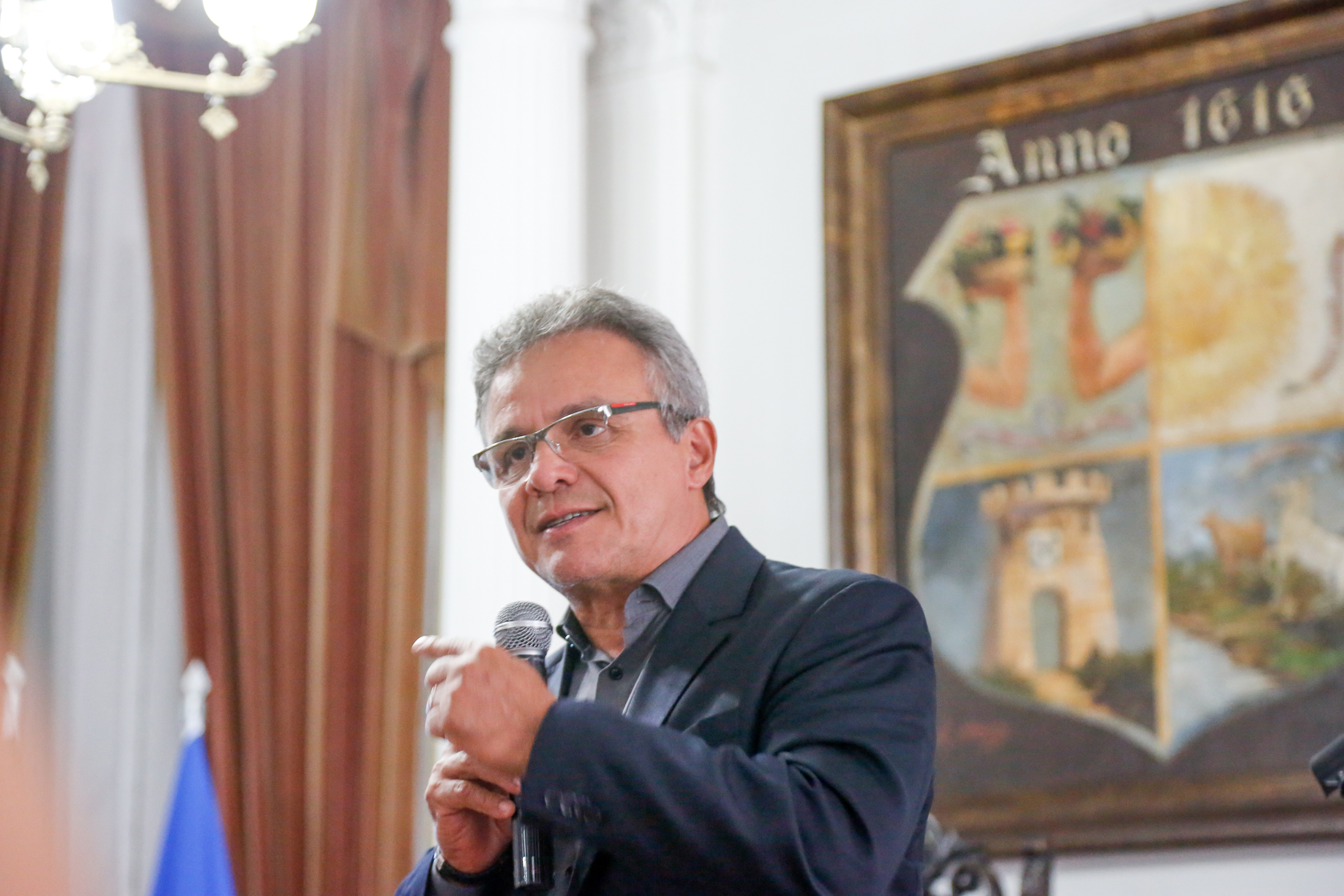Prefeitura de Belém antecipa parte do 13º e injeta mais de R$ 35 milhões na economia