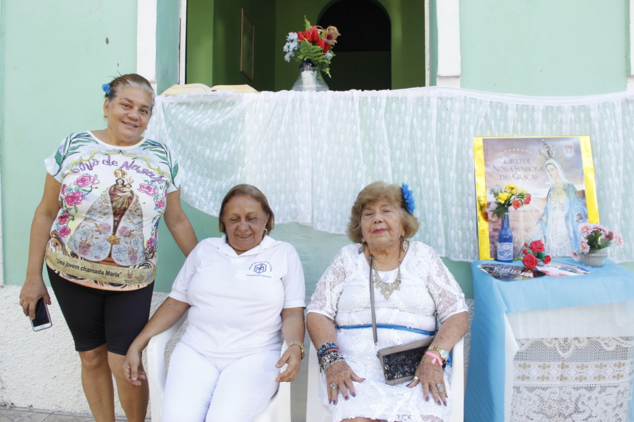 Círio de Nossa Senhora das Graças é celebrado em Icoaraci