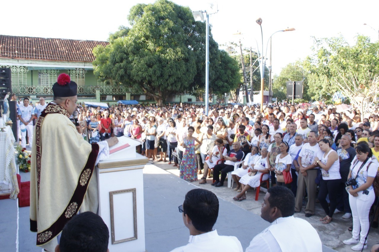 Círio de Nossa Senhora das Graças é celebrado em Icoaraci