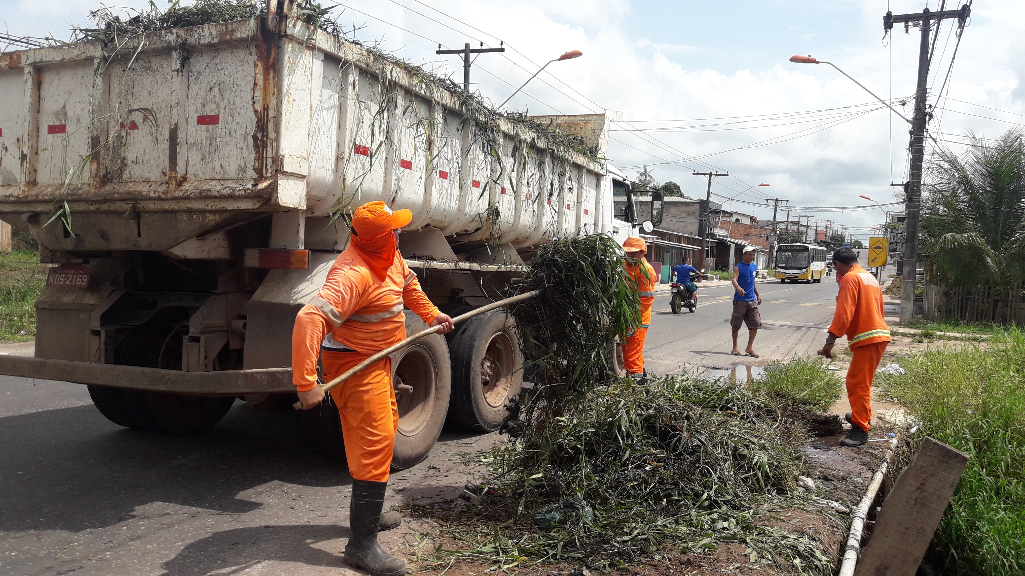 Canais de Icoaraci recebem ações de limpeza para combater alagamentos