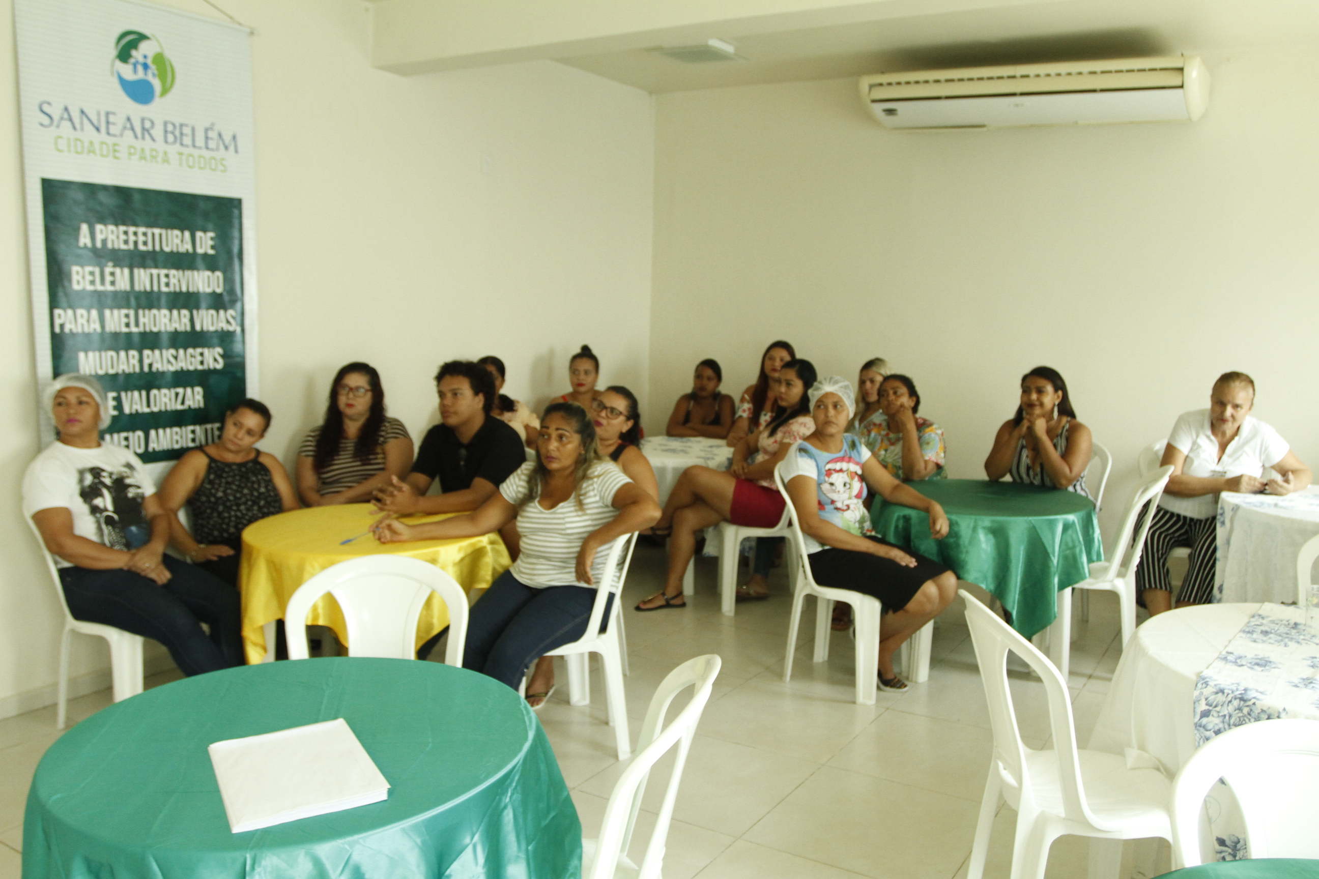 Turma conclui curso de culinária e alunos já apostam em negócio próprio