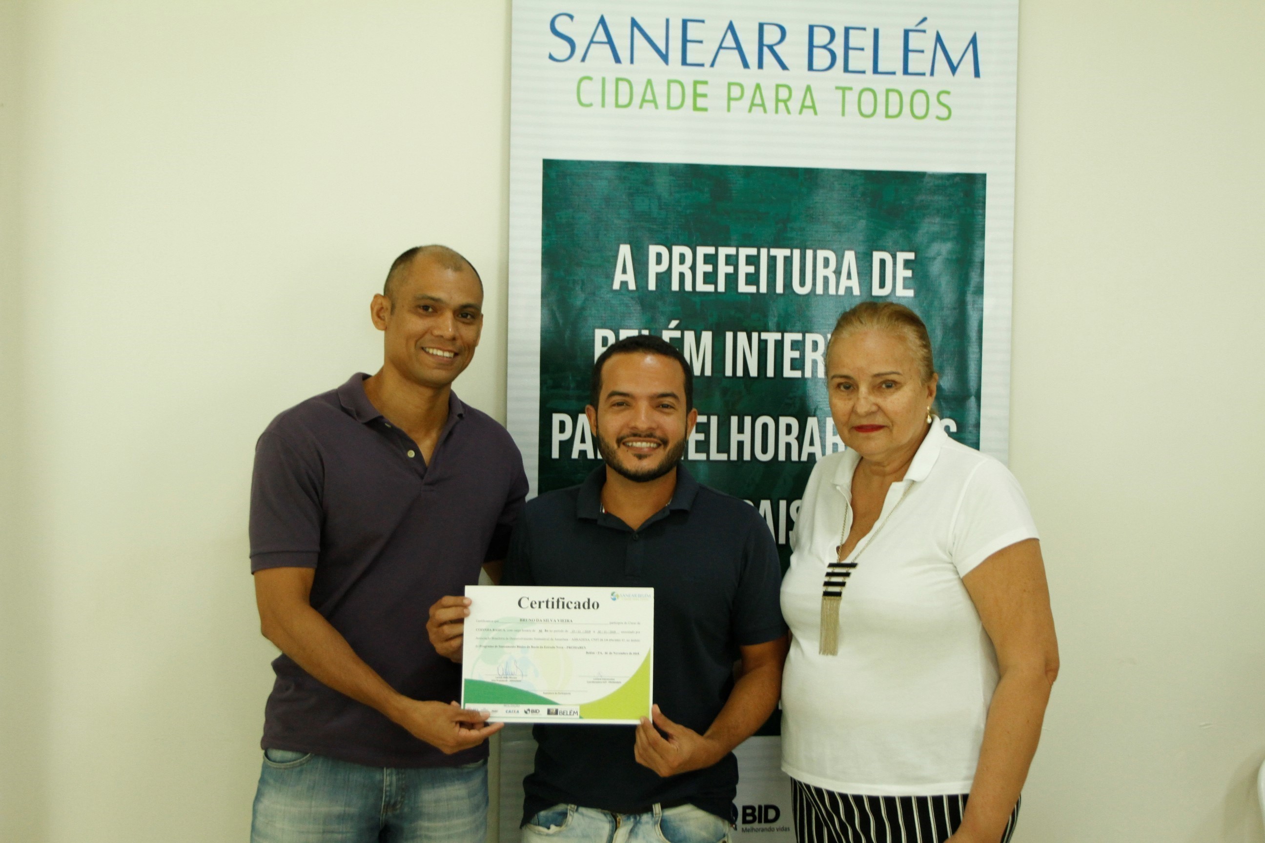 Turma conclui curso de culinária e alunos já apostam em negócio próprio