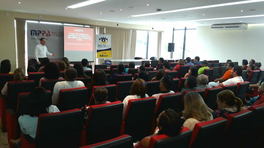 Prefeitura promove curso de Prevenção ao Uso Indevido de Álcool e Drogas