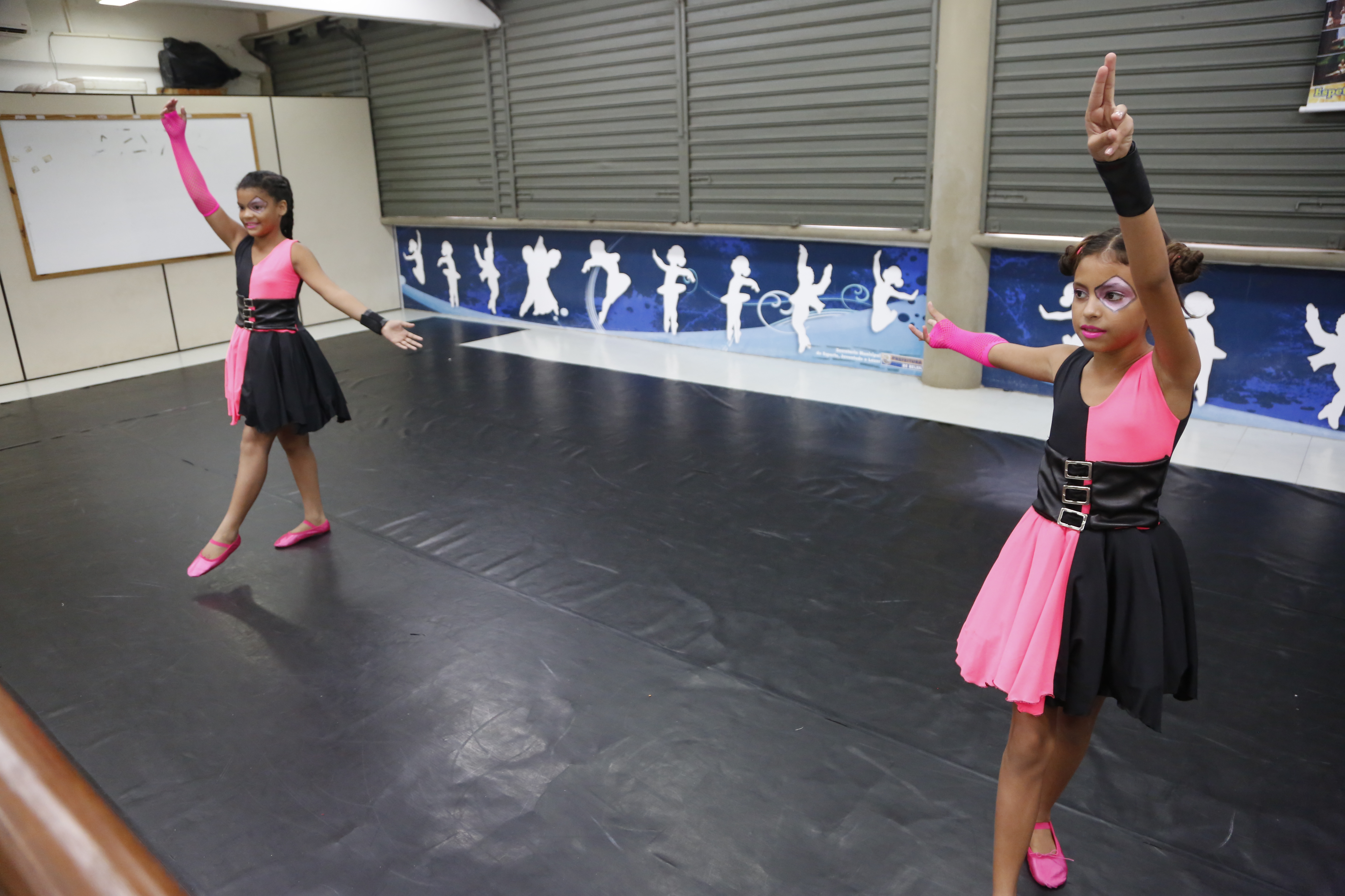 Alunos se preparam para apresentar espetáculo no Theatro da Paz