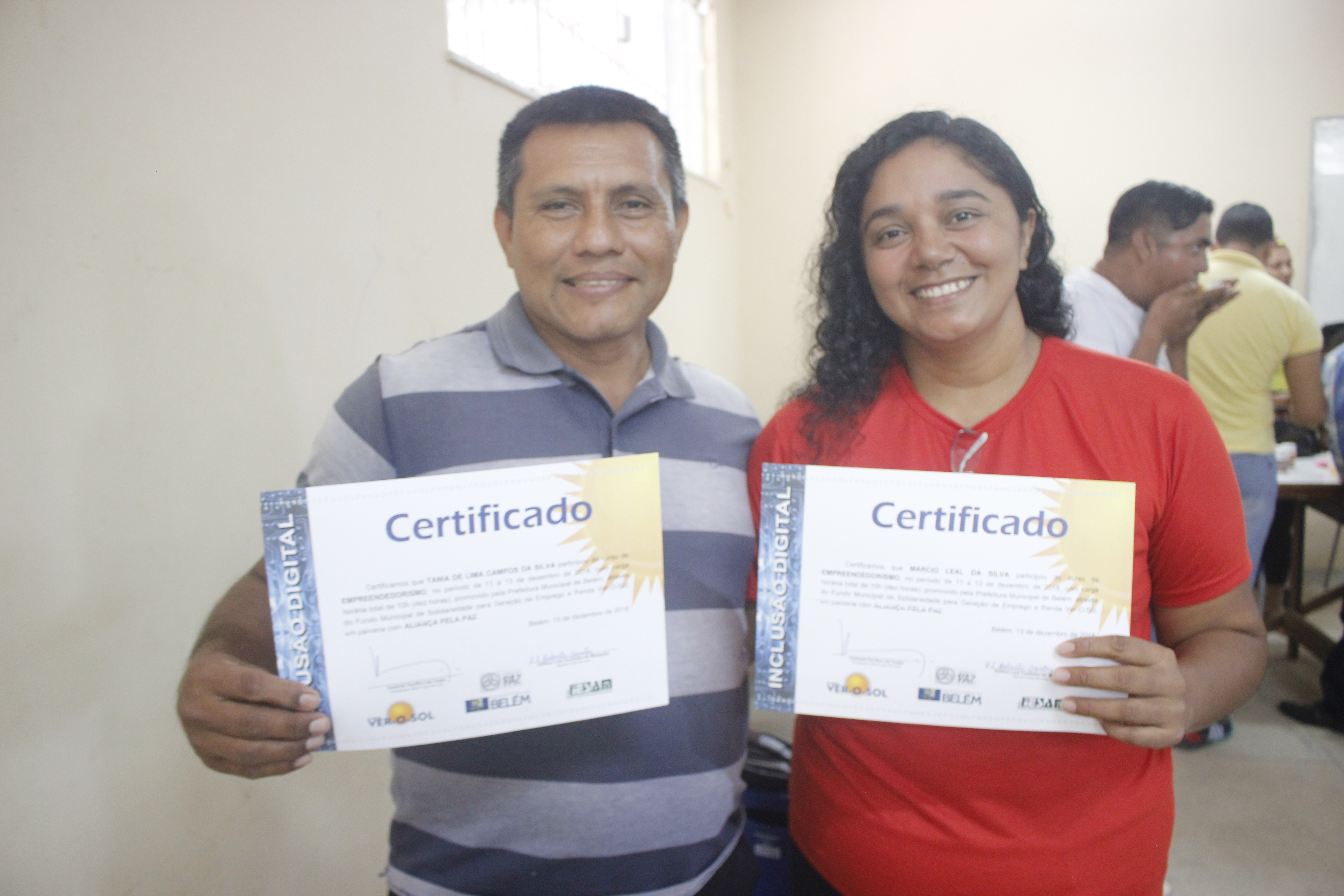 Prefeitura de Belém leva qualificação e certifica comerciantes de Outeiro