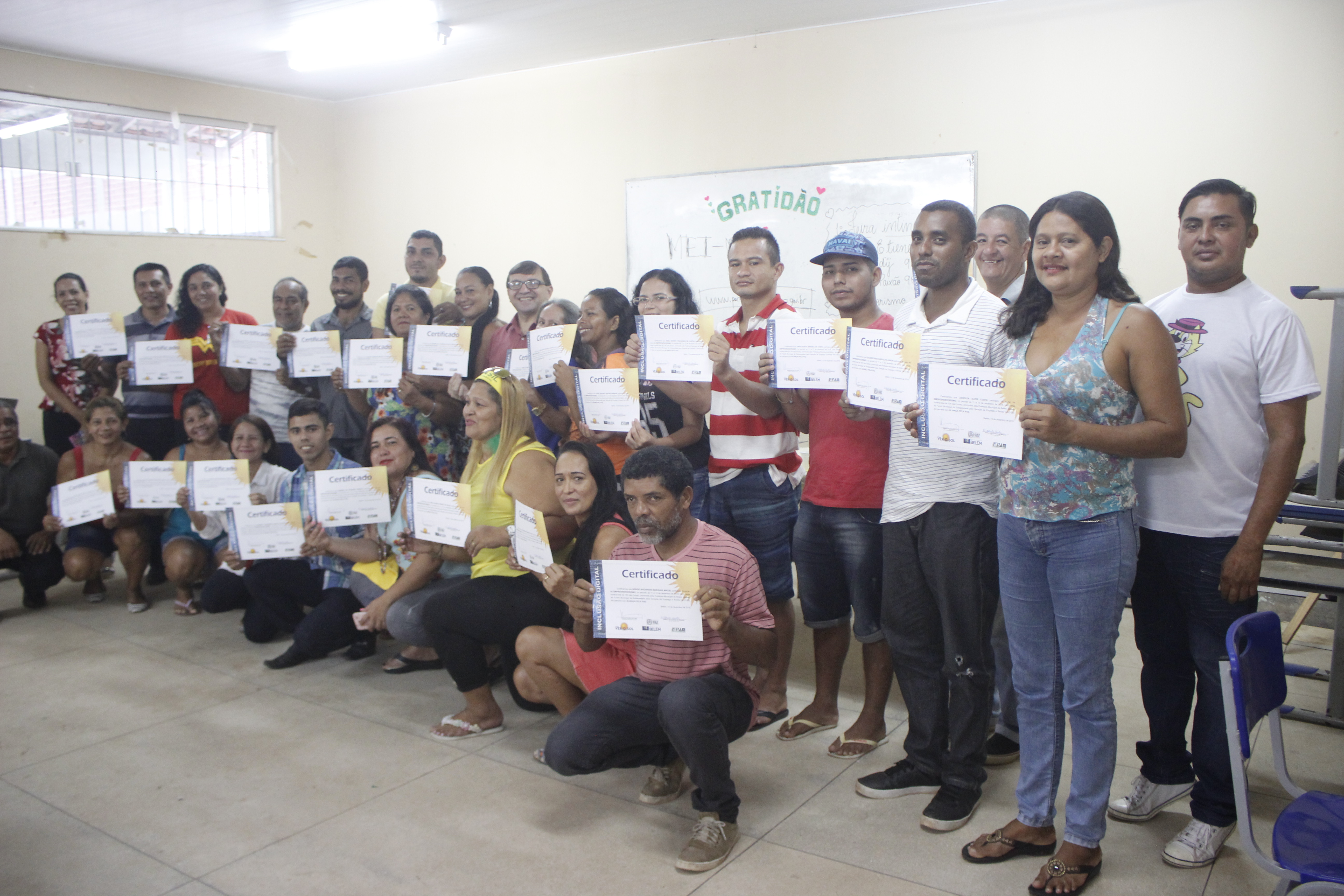 Prefeitura de Belém leva qualificação e certifica comerciantes de Outeiro