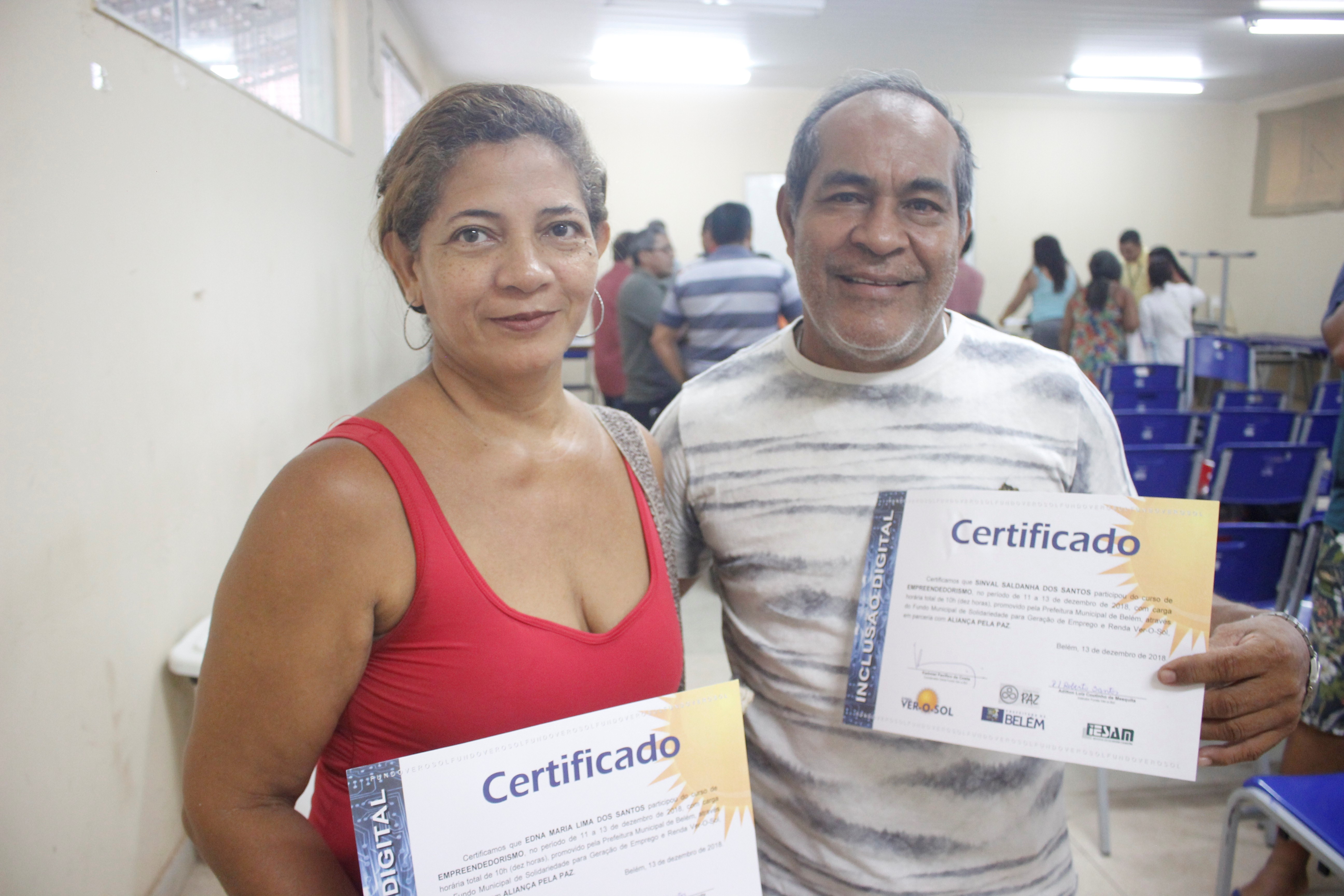 Prefeitura de Belém leva qualificação e certifica comerciantes de Outeiro