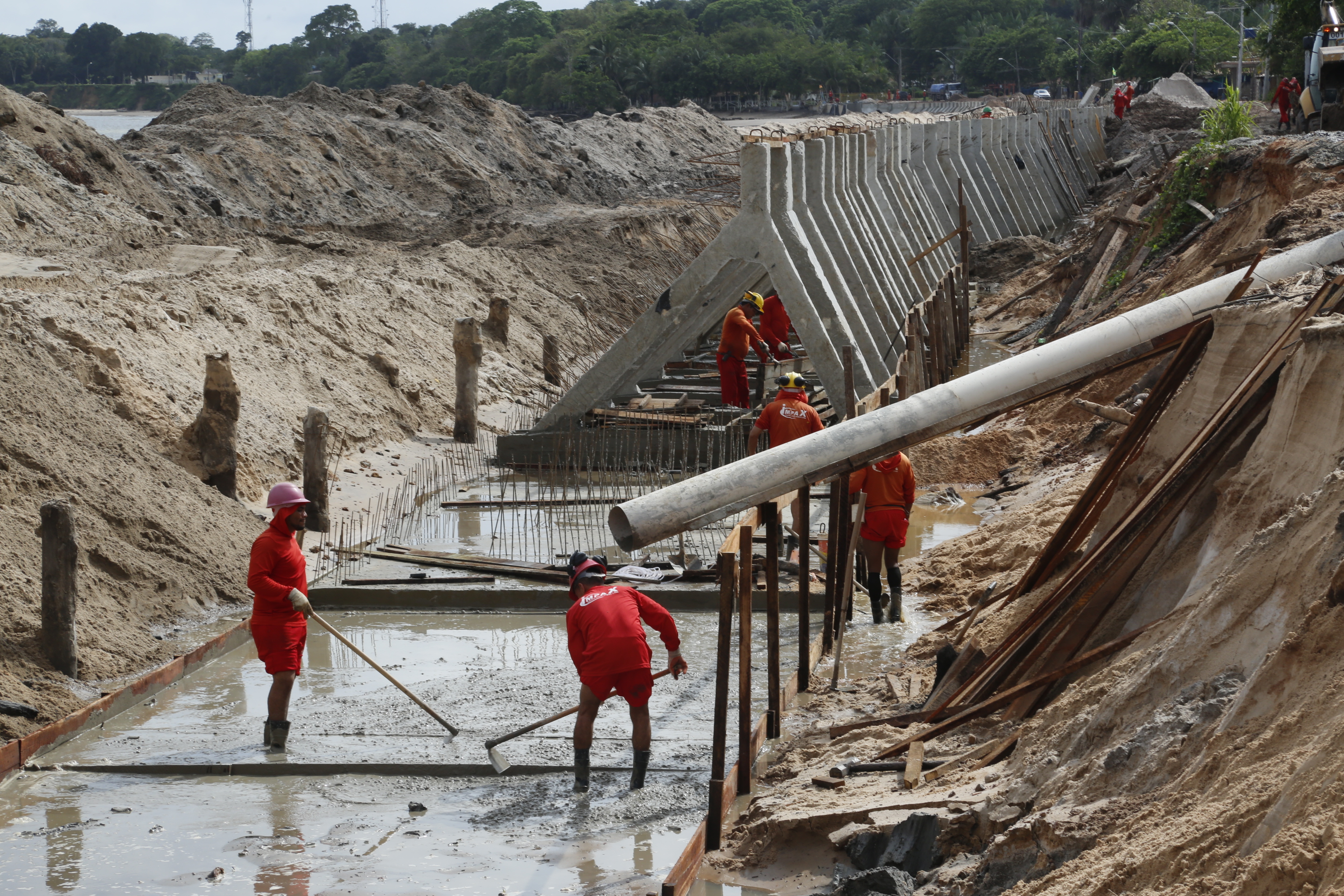 Obra do muro de arrimo na praia do Marahu está em reta final   