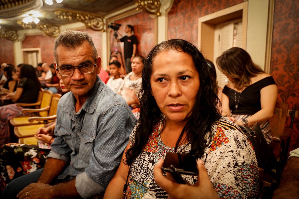 Alunos da Escola Municipal de Dança emocionam o público com o espetáculo "Magia Digital"