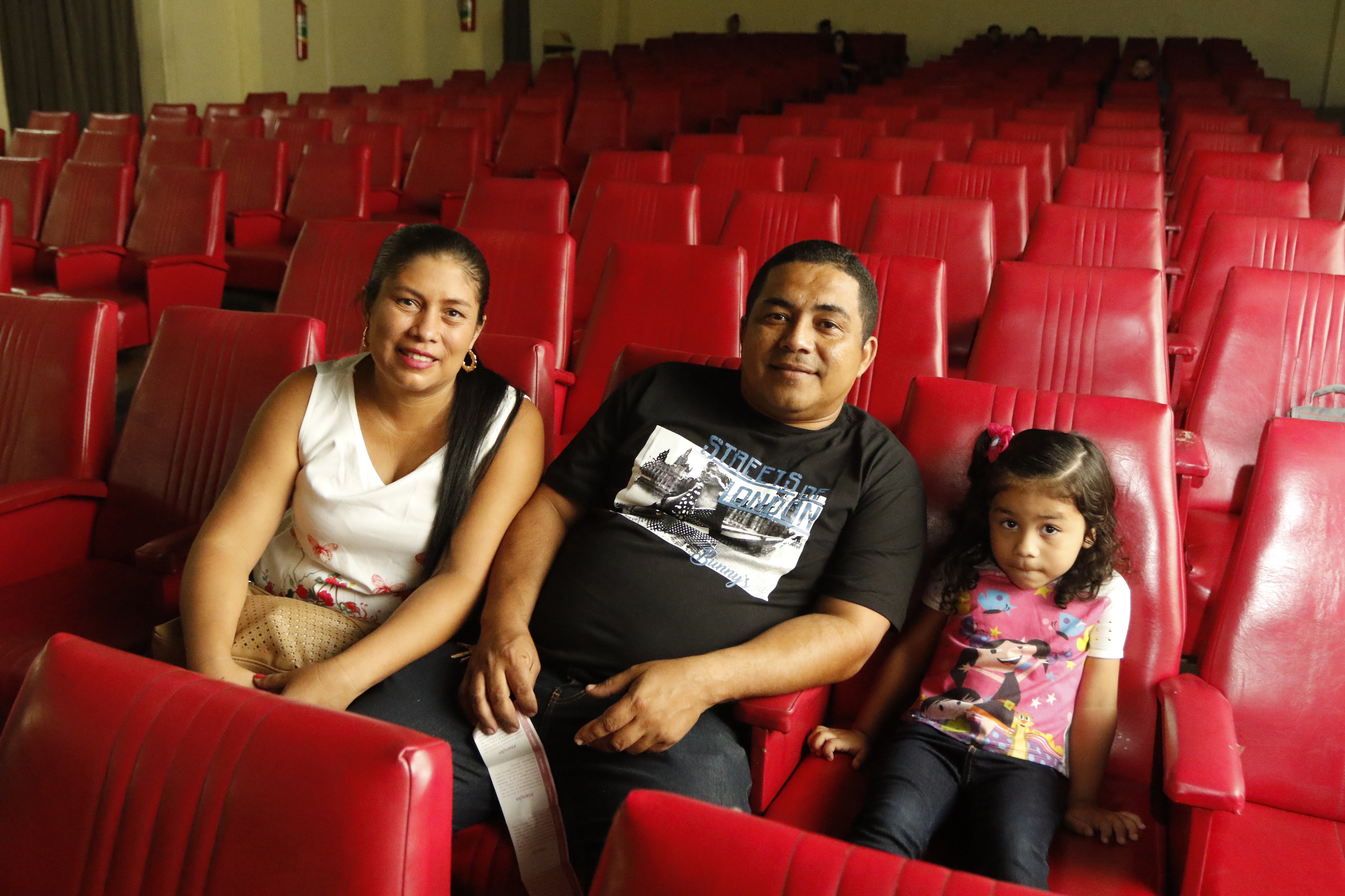 Documentário "Dona Onete-Flor da Lua" emociona o público no Cine Olympia  