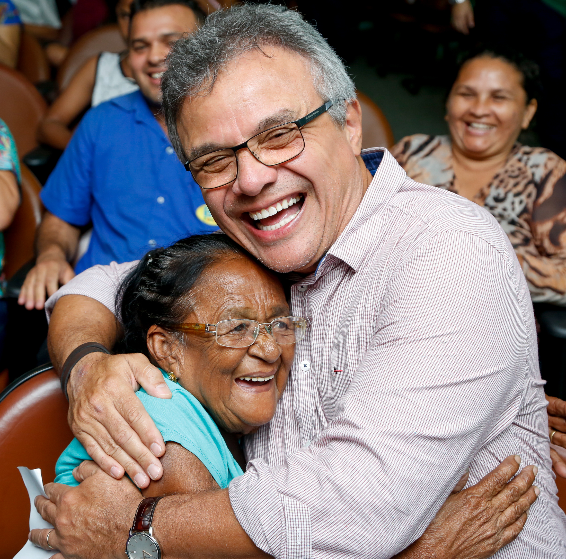 Mais de 60 famílias recebem imóveis do programa Viver Belém - Minha Casa Minha Vida   