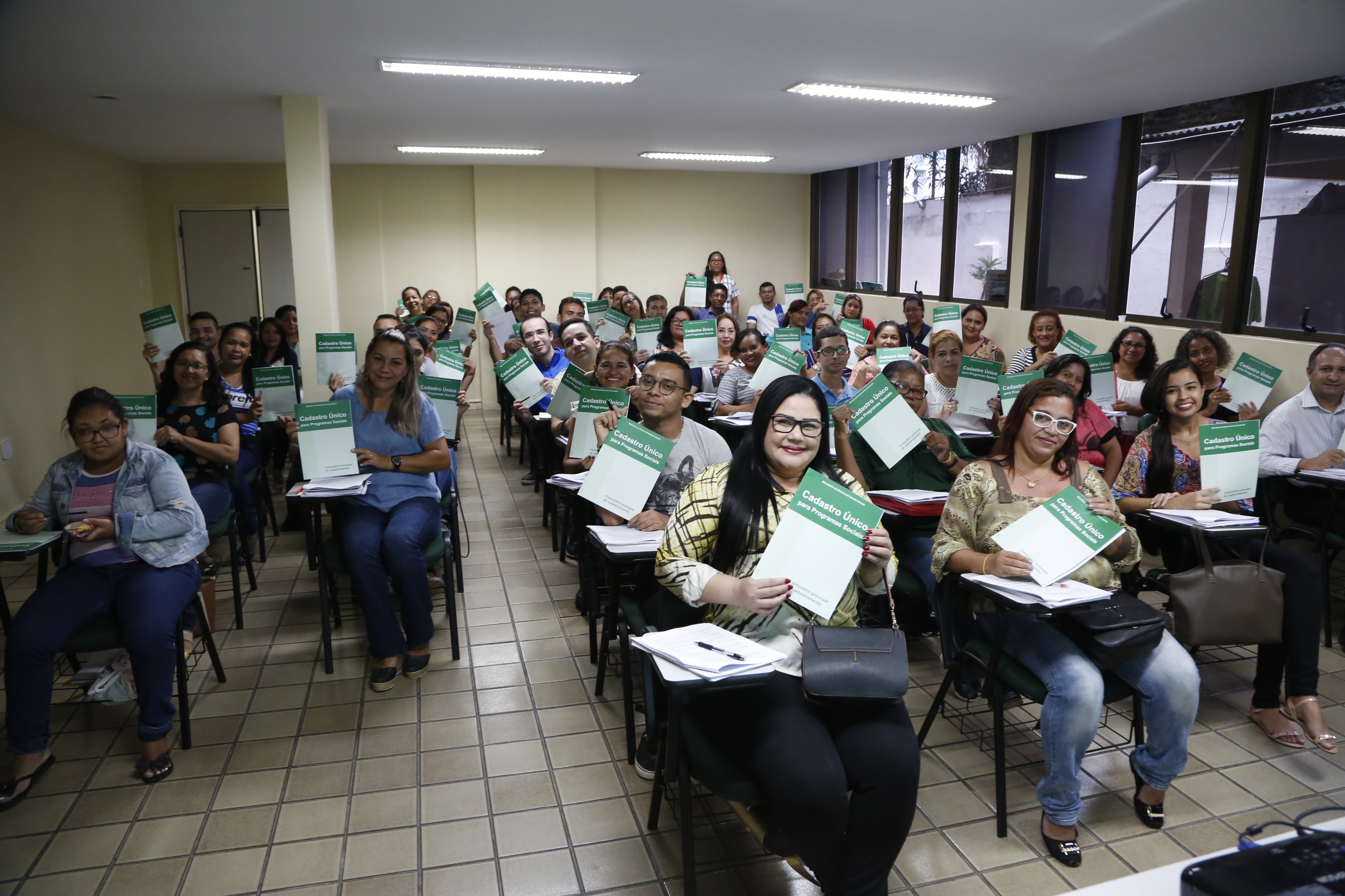 Funpapa capacita novos contratados para o Cadastro Único 