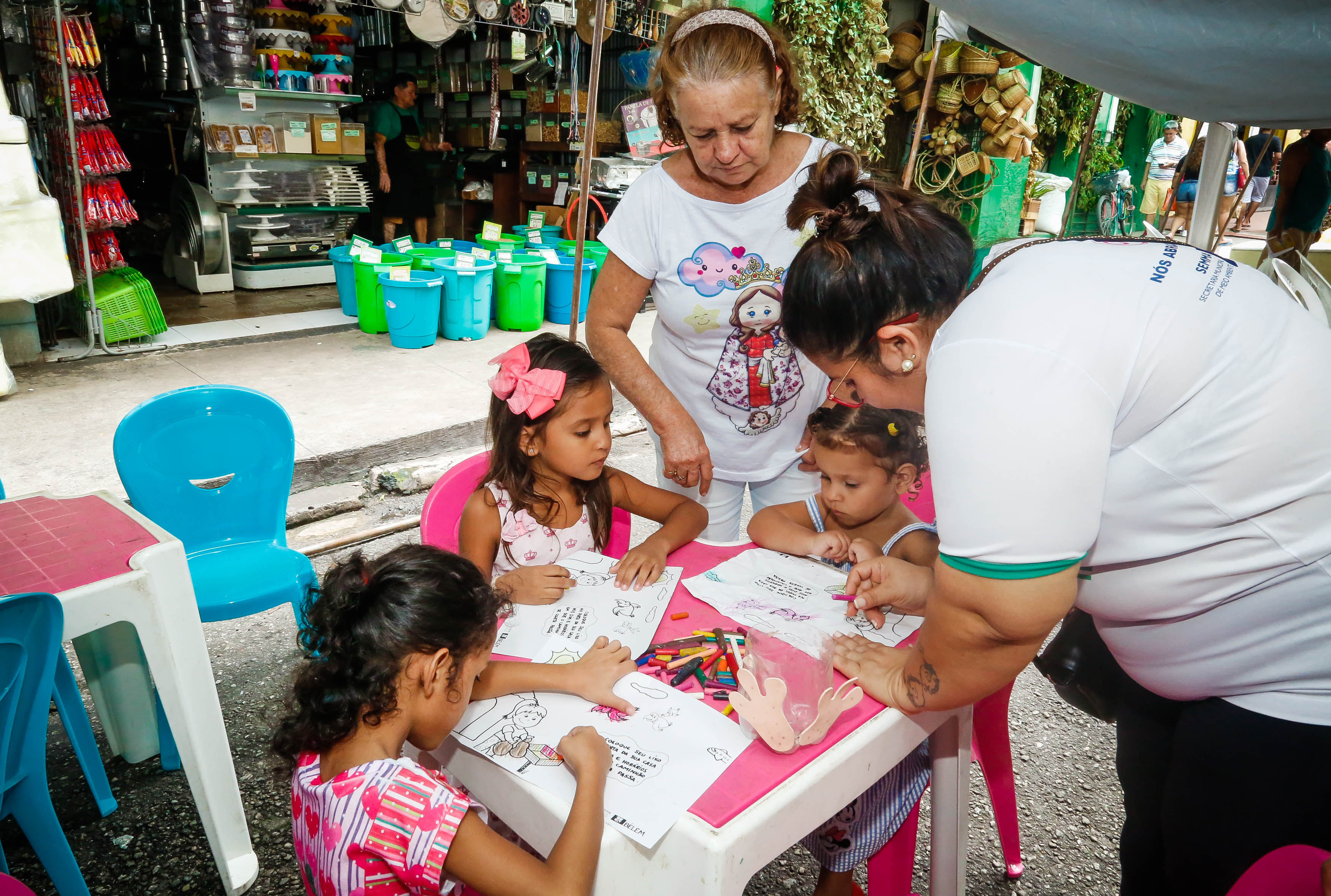 Ações de saúde e cidadania levam centenas de pessoas ao Mercado de Carne, no Ver-o-Peso