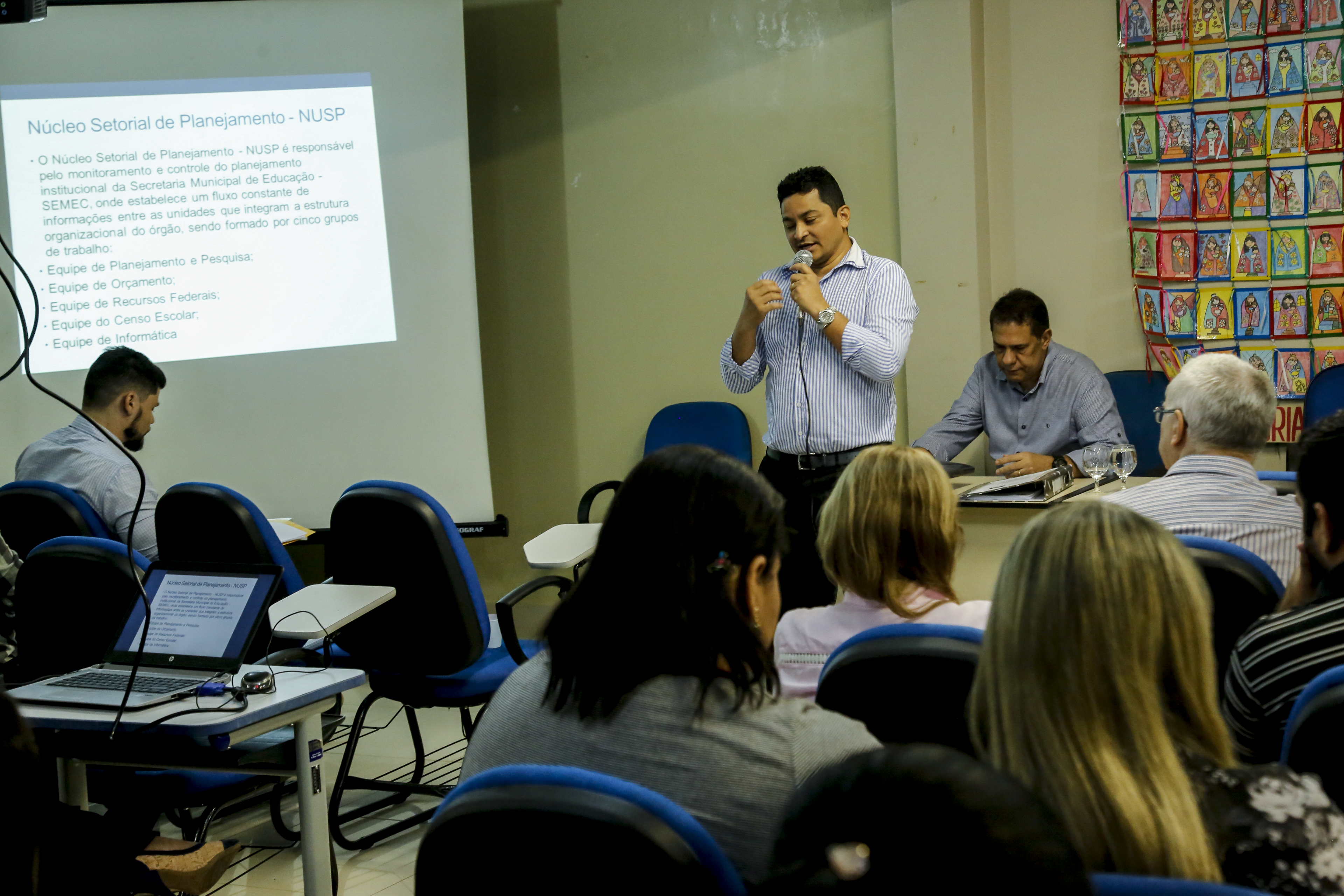 Semec promove oficina de liderança e gestão voltada para os diretores de escolas