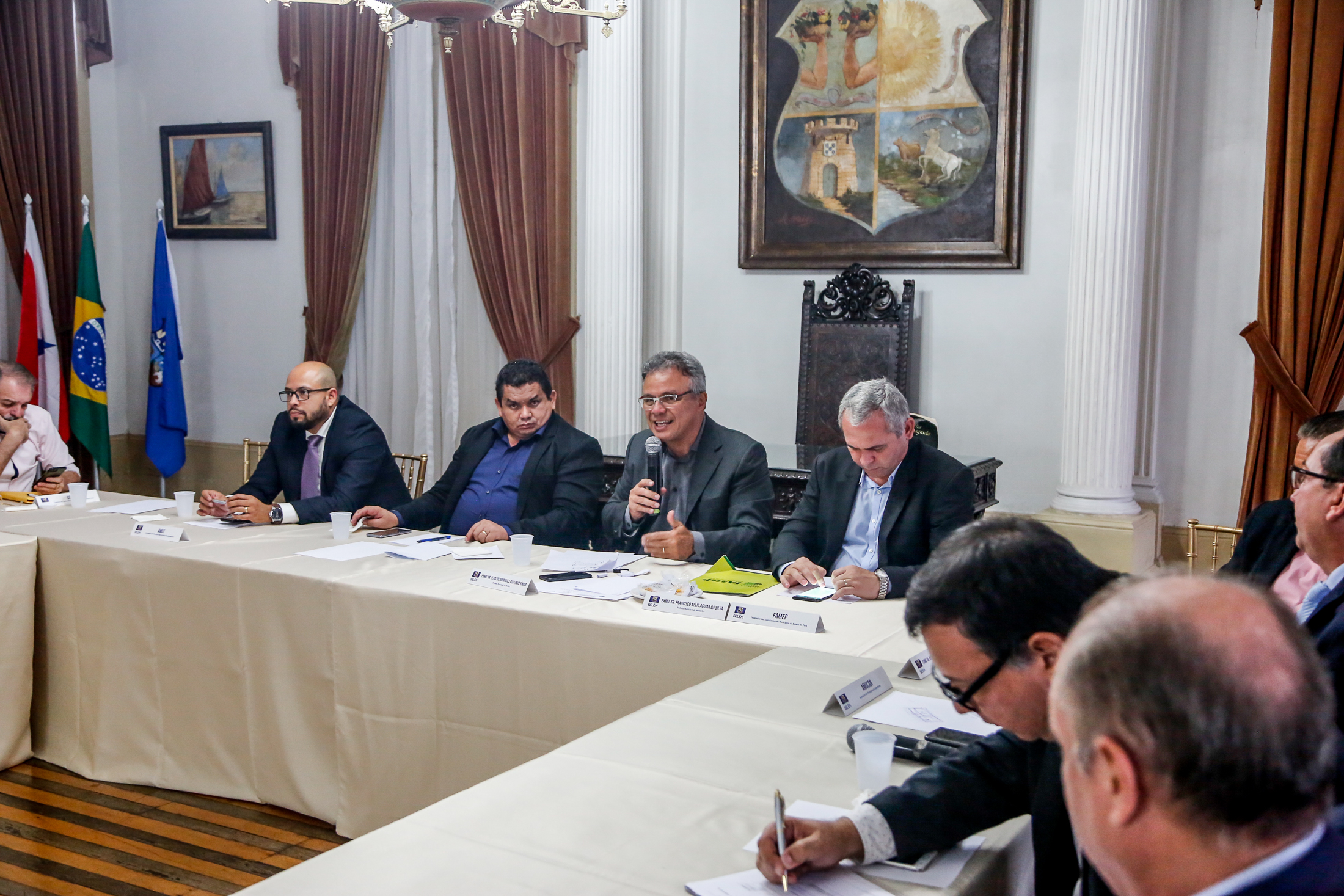 Prefeitura convoca reunião com representantes de municípios para tratar de impostos