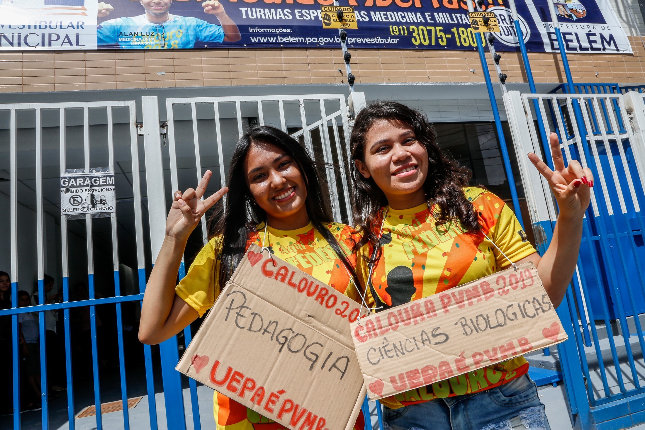 Alunos do Pré-Vestibular Municipal comemoram a aprovação na Universidade do Estado do Pará