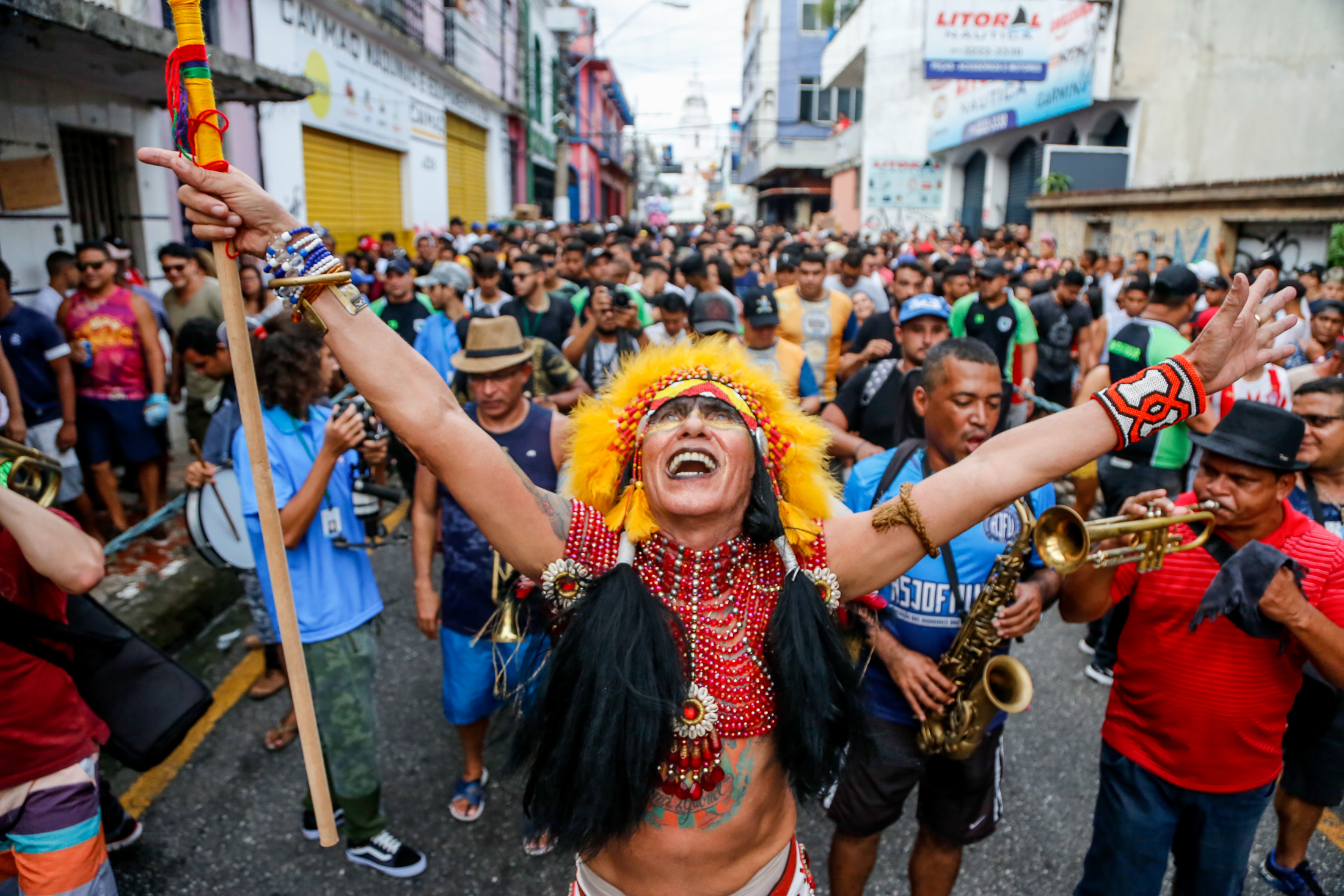 Pré-Carnaval leva milhares de brincantes às ruas da Cidade Velha