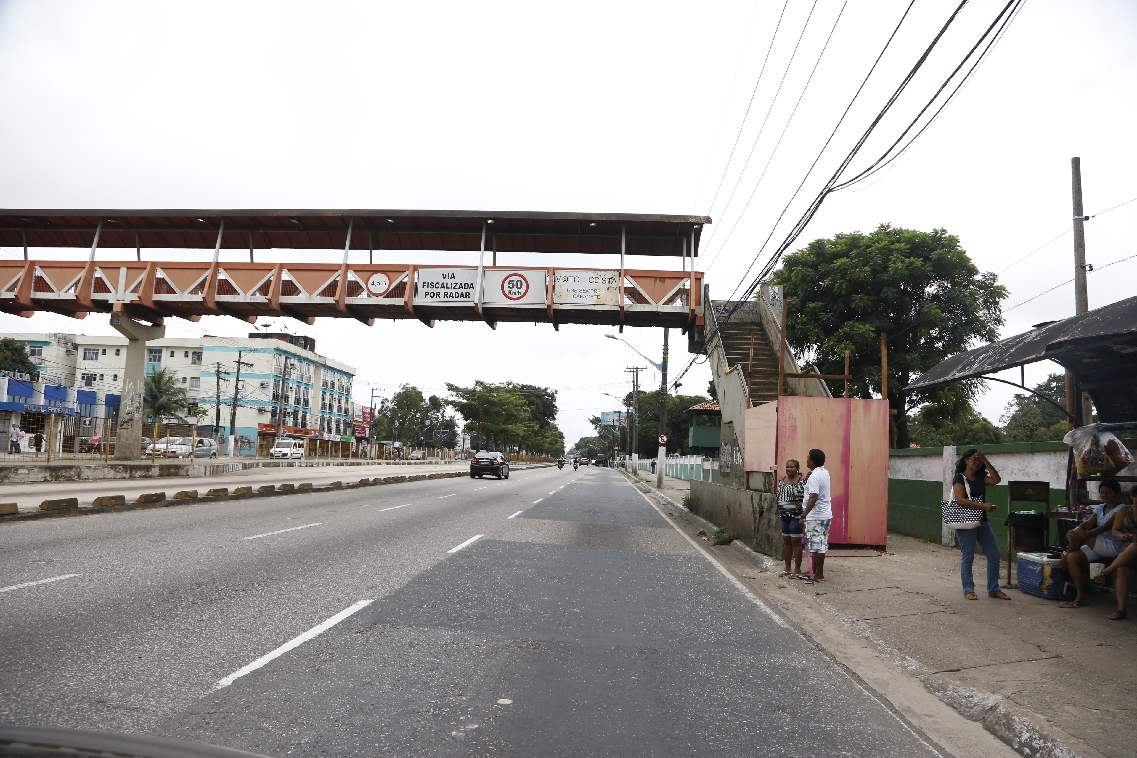 Medidas preventivas adiam conclusão de obras nas passarelas da Almirante Barroso