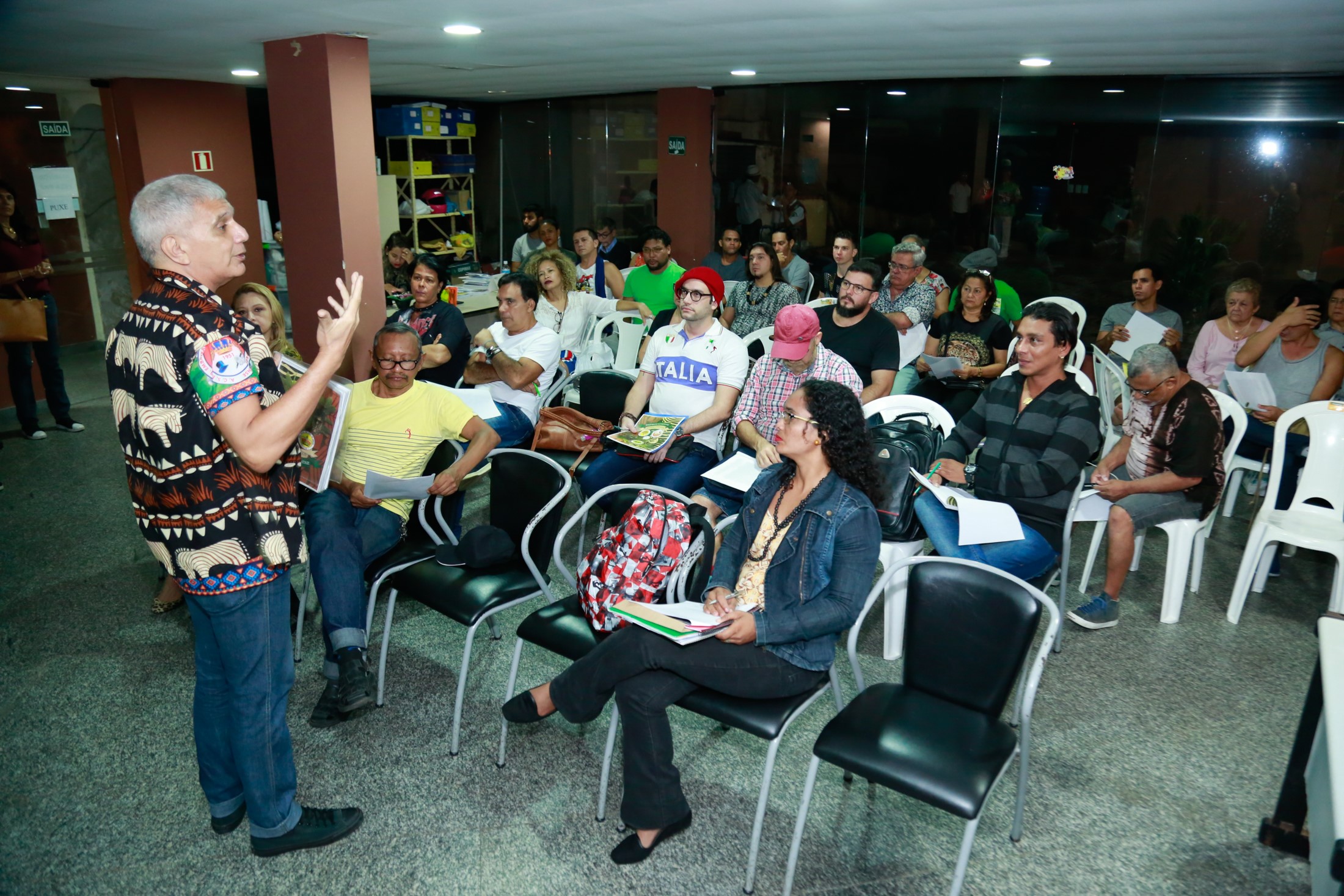 Escolas de samba do 1º grupo apresentam seus enredos à comissão julgadora
