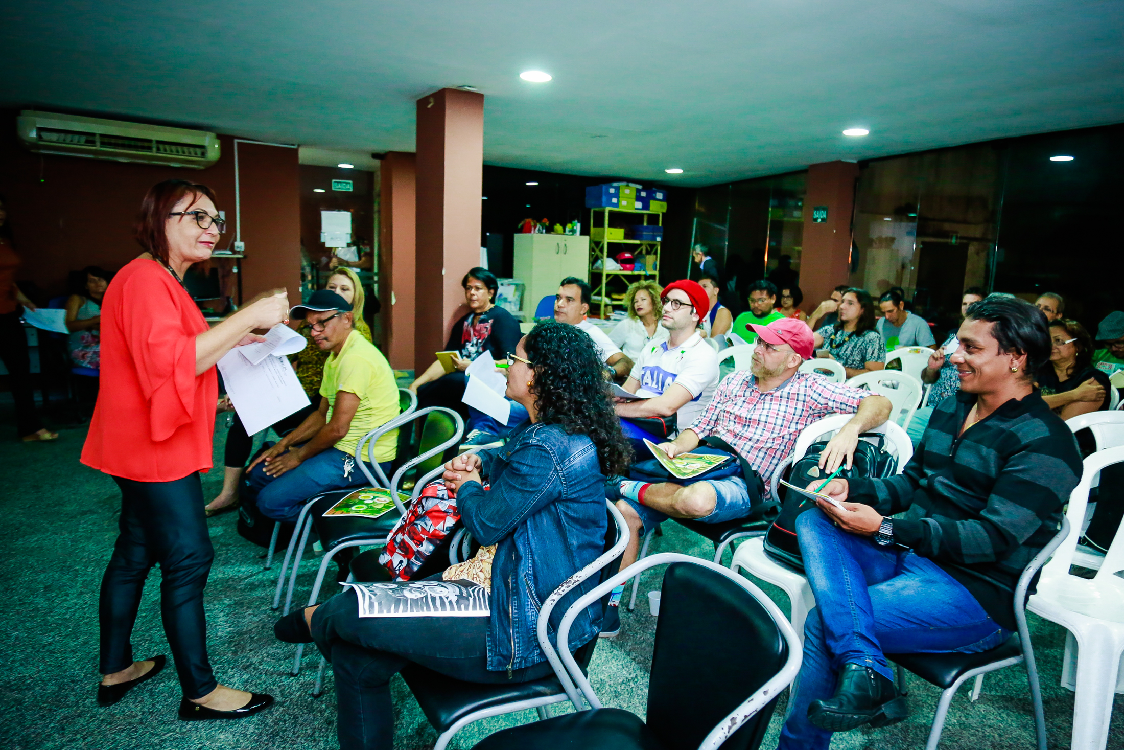 Escolas de samba do 1º grupo apresentam seus enredos à comissão julgadora