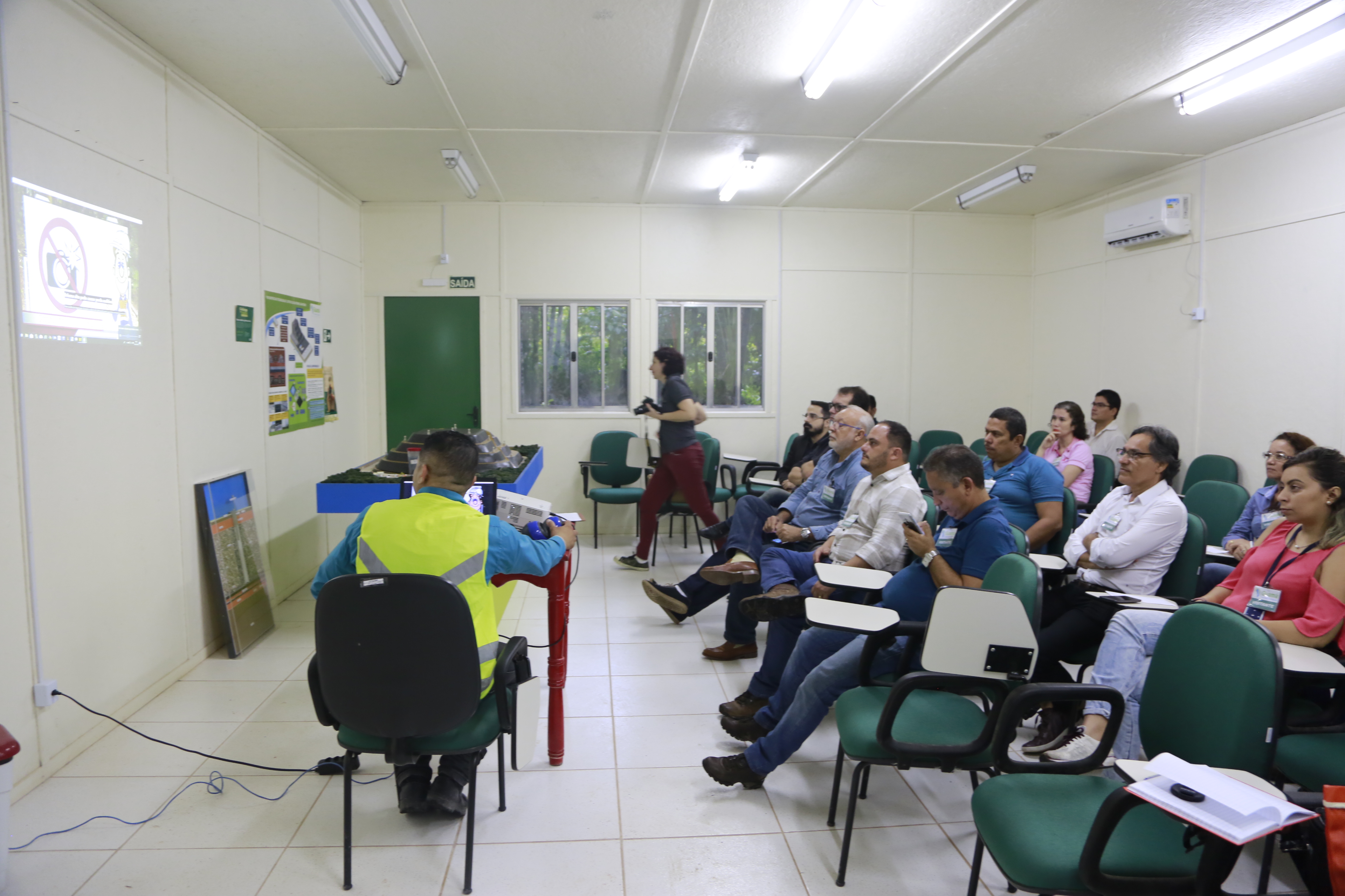 Técnicos das Prefeituras de Belém e Ananindeua visitam o aterro sanitário de Marituba