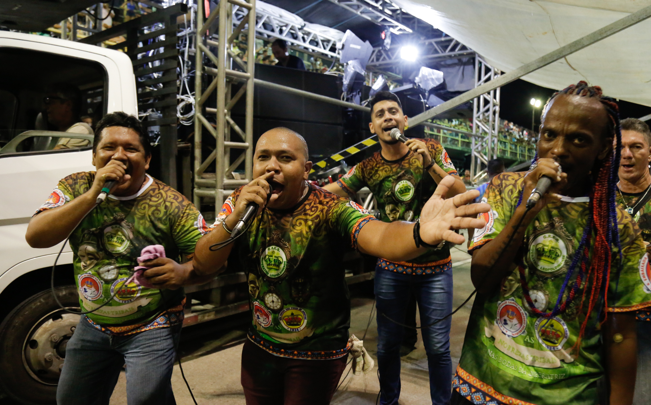 Primeiro dia de ensaio técnico das escolas de samba de Belém lota a Aldeia Amazônica